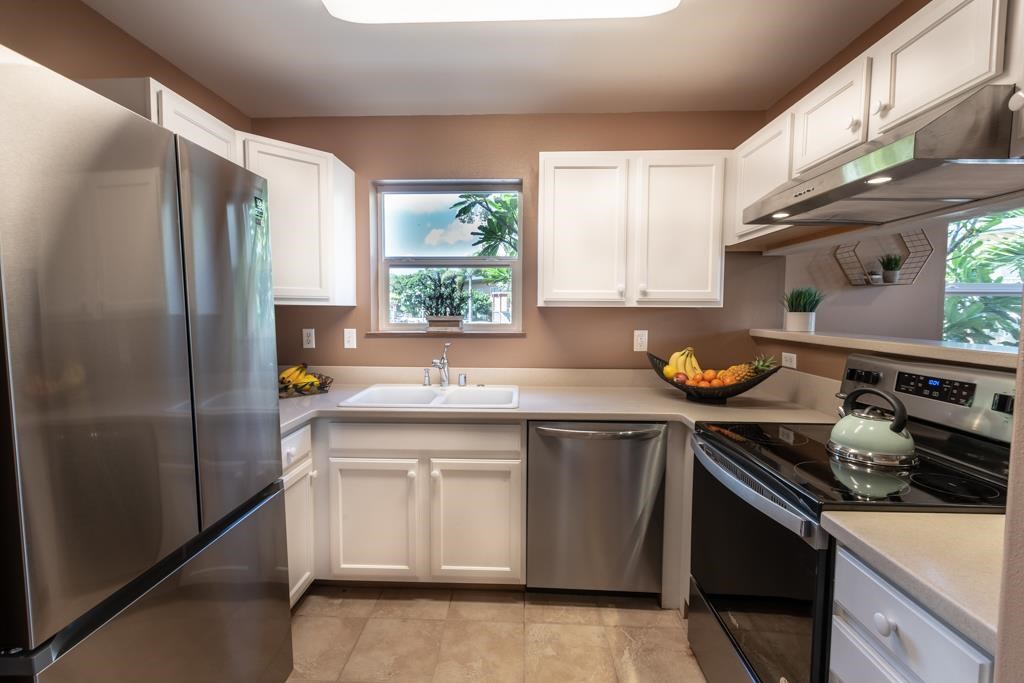 Villas at Kahana Ridge condo # 121, Lahaina, Hawaii - photo 10 of 26