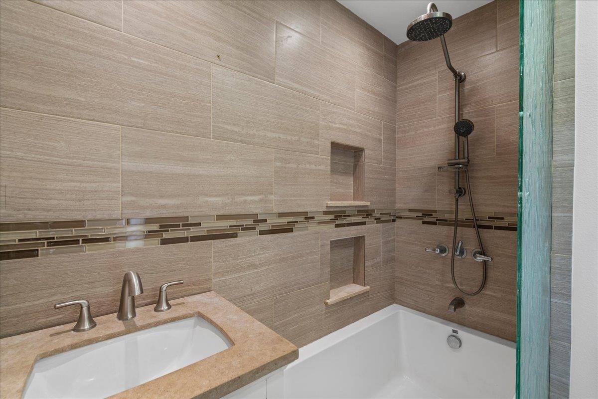 Villas at Kahana Ridge condo # 134, Lahaina, Hawaii - photo 27 of 46