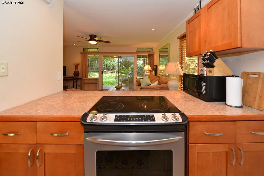 Puamana condo # 25-4, Lahaina, Hawaii - photo 10 of 27