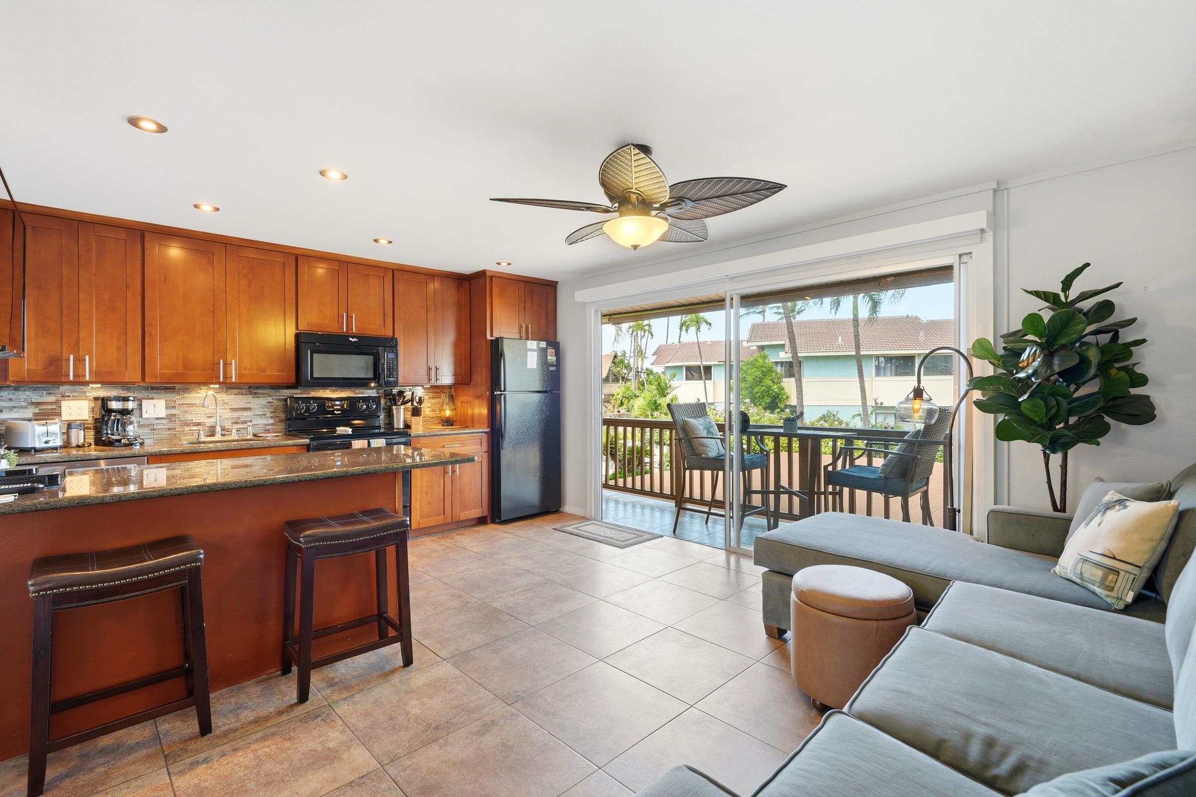 Wailana Sands condo # 6, Kihei, Hawaii - photo 13 of 39