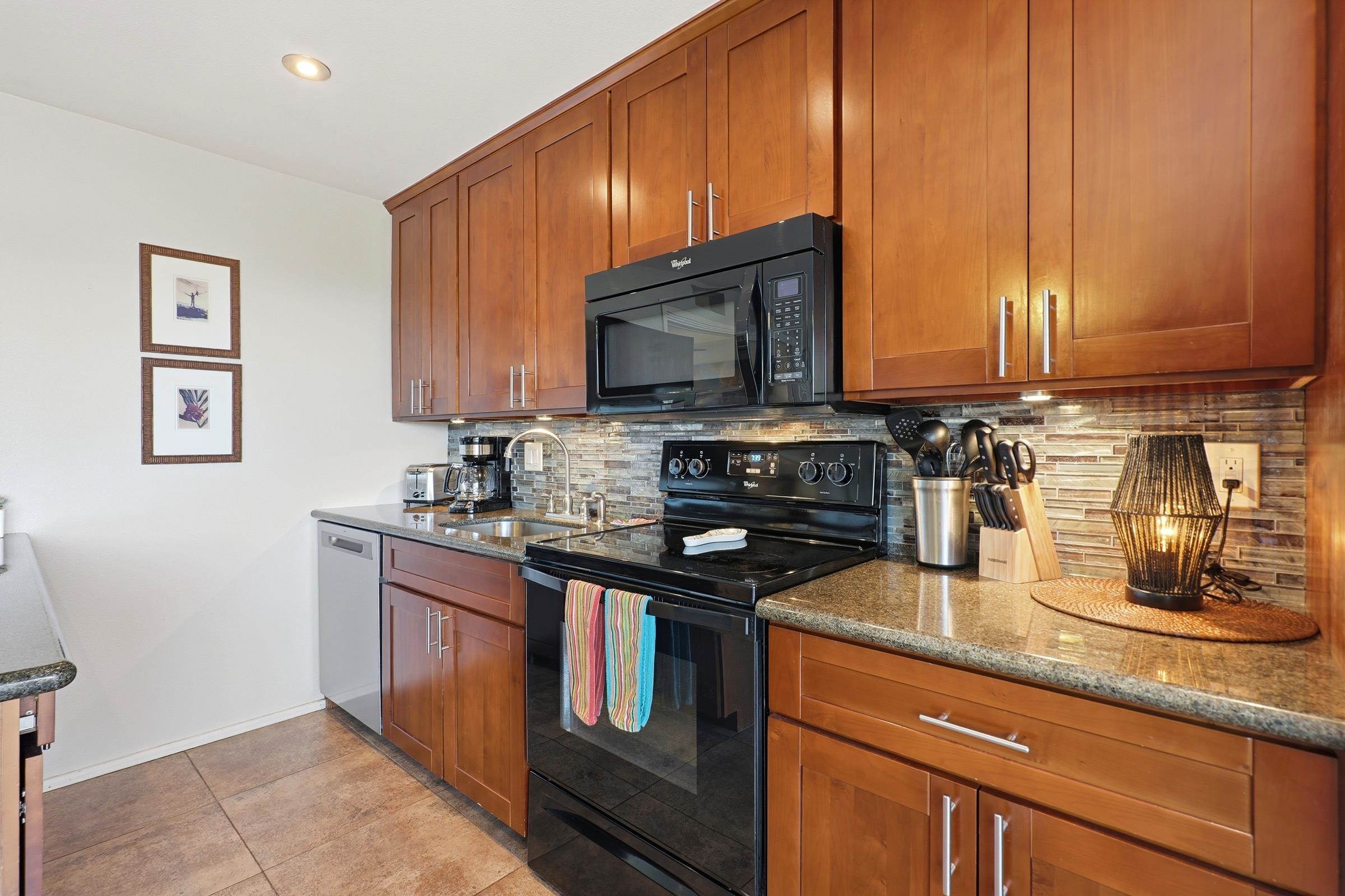 Wailana Sands condo # 6, Kihei, Hawaii - photo 25 of 39
