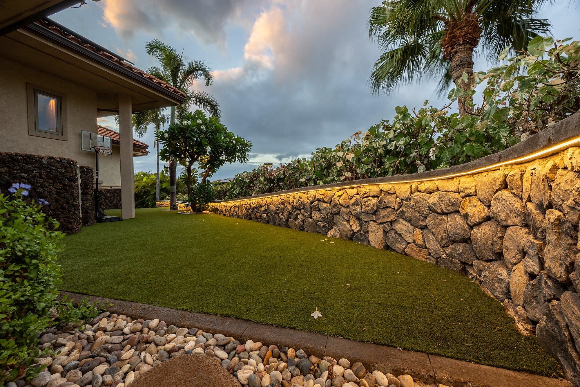 250  Akia Pl Kaanapali Golf Estates, Kaanapali home - photo 18 of 50