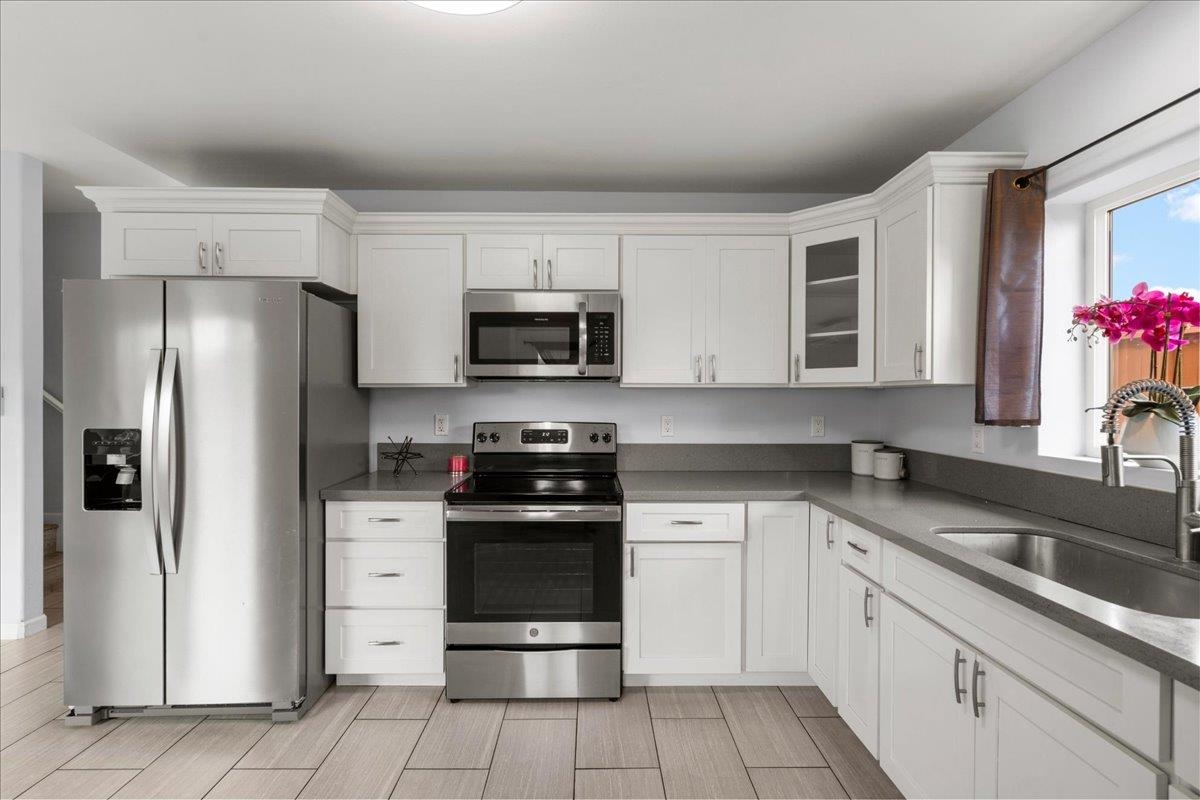 250  Halewili Dr , Wailuku home - photo 16 of 49