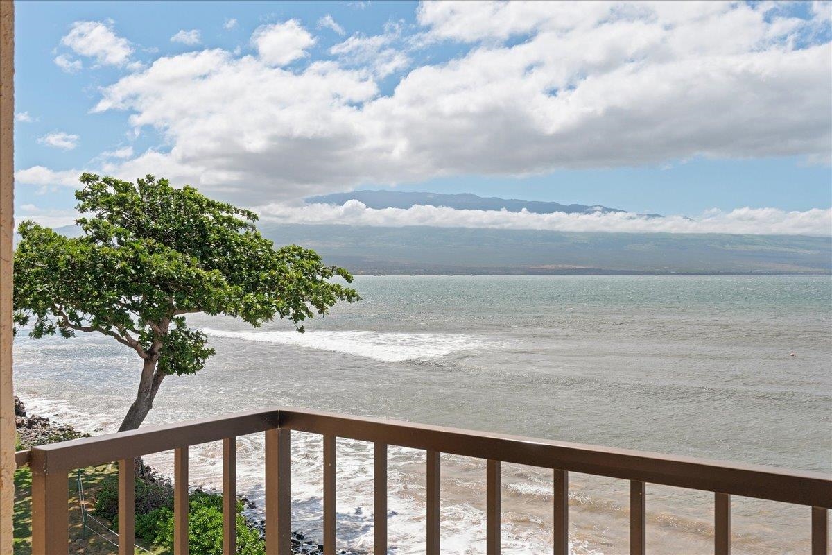 Kanai A Nalu condo # 304, Wailuku, Hawaii - photo 24 of 47