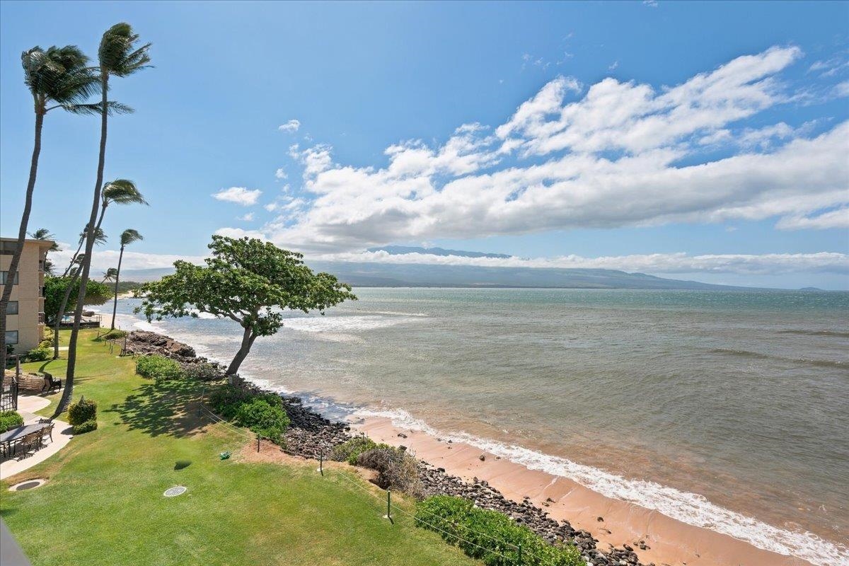 Kanai A Nalu condo # 304, Wailuku, Hawaii - photo 4 of 47