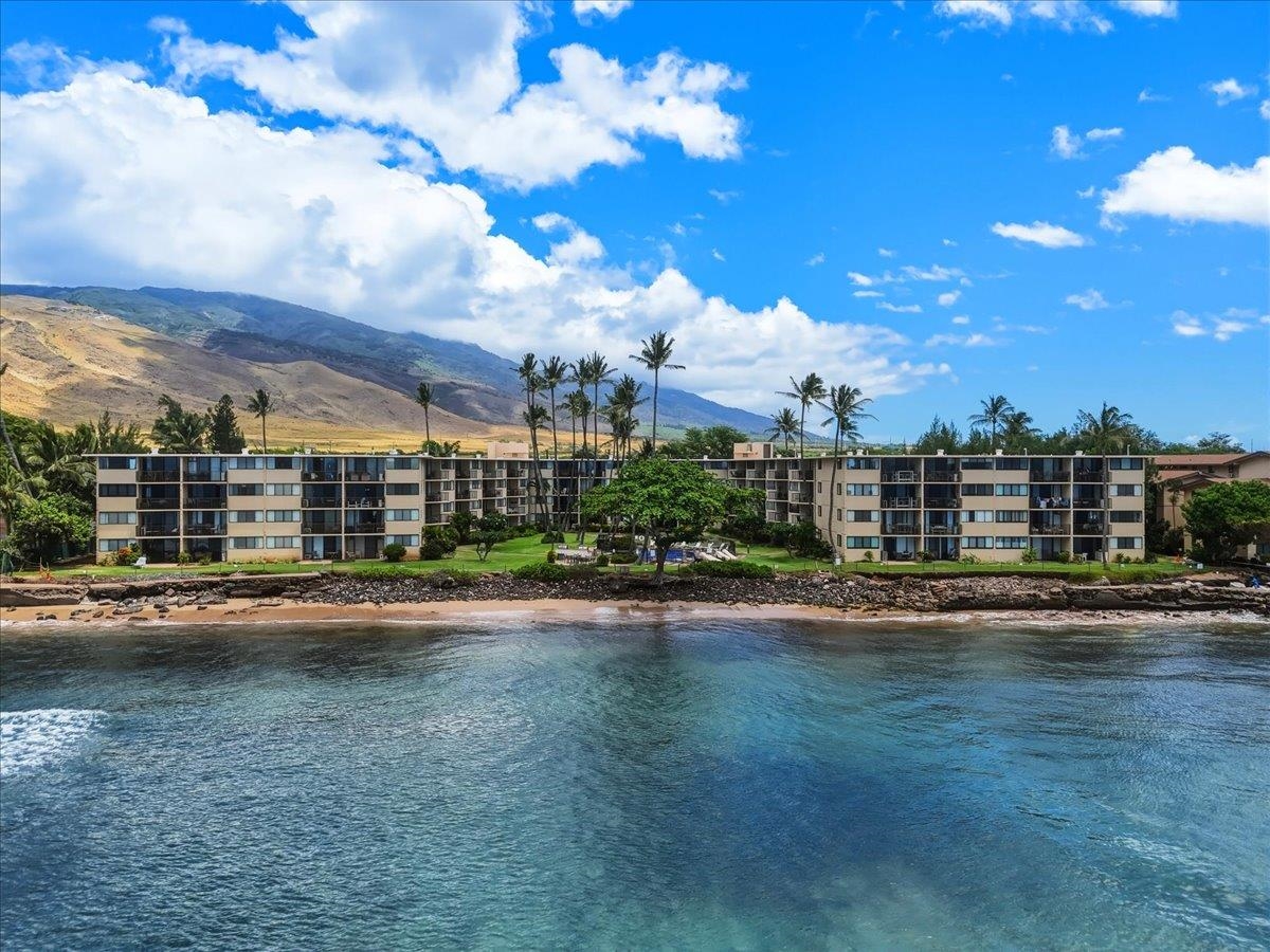 Kanai A Nalu condo # 304, Wailuku, Hawaii - photo 38 of 47