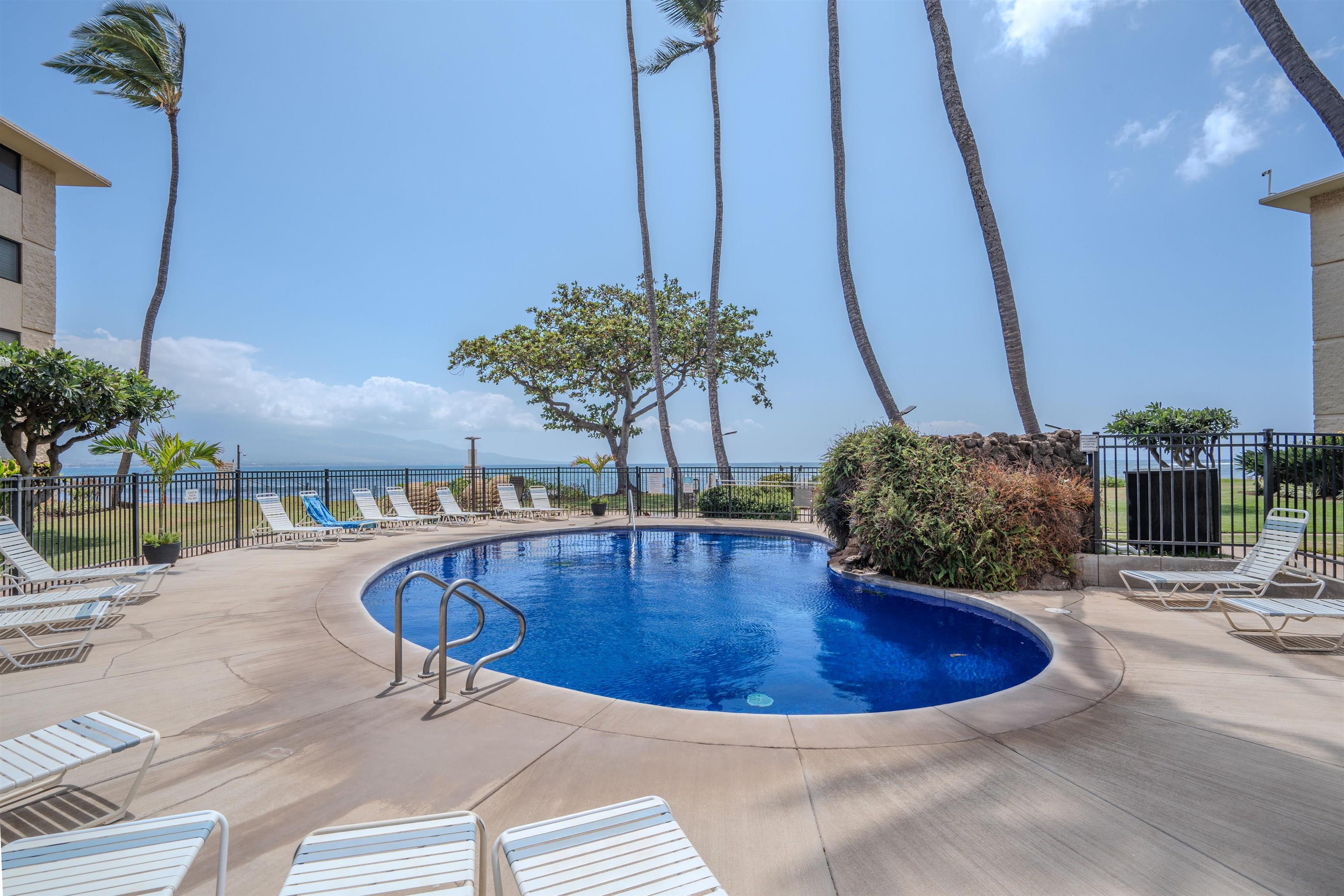 Kanai A Nalu condo # 118, Wailuku, Hawaii - photo 32 of 38