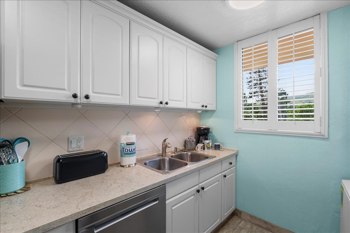 Kanai A Nalu condo # 208, Wailuku, Hawaii - photo 23 of 34