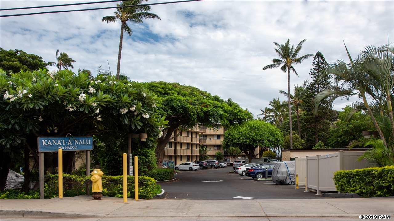 Kanai A Nalu condo # 303, Wailuku, Hawaii - photo 30 of 30