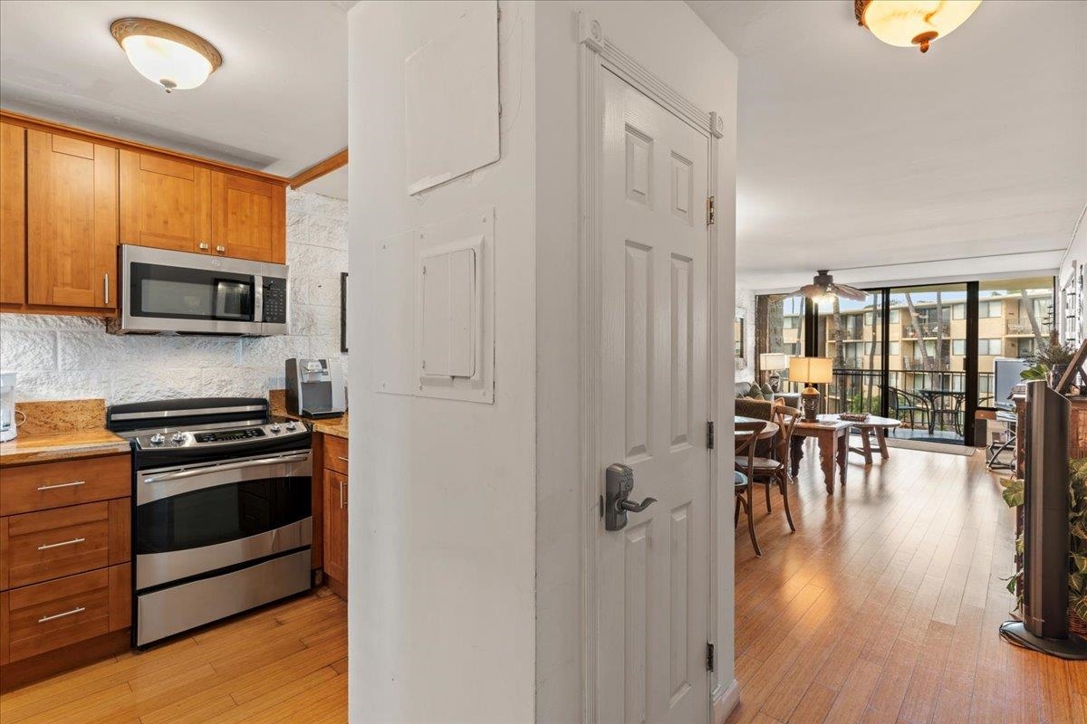 Kanai A Nalu condo # 313, Wailuku, Hawaii - photo 21 of 36