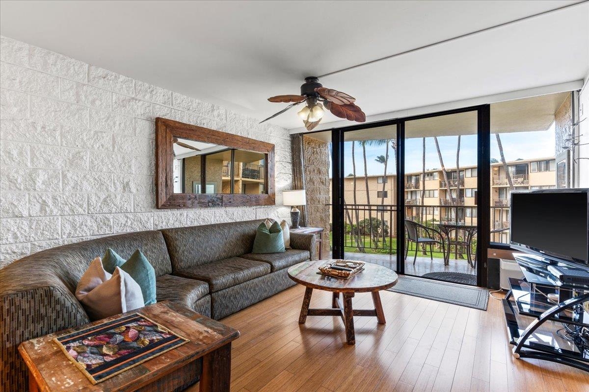 Kanai A Nalu condo # 313, Wailuku, Hawaii - photo 8 of 36