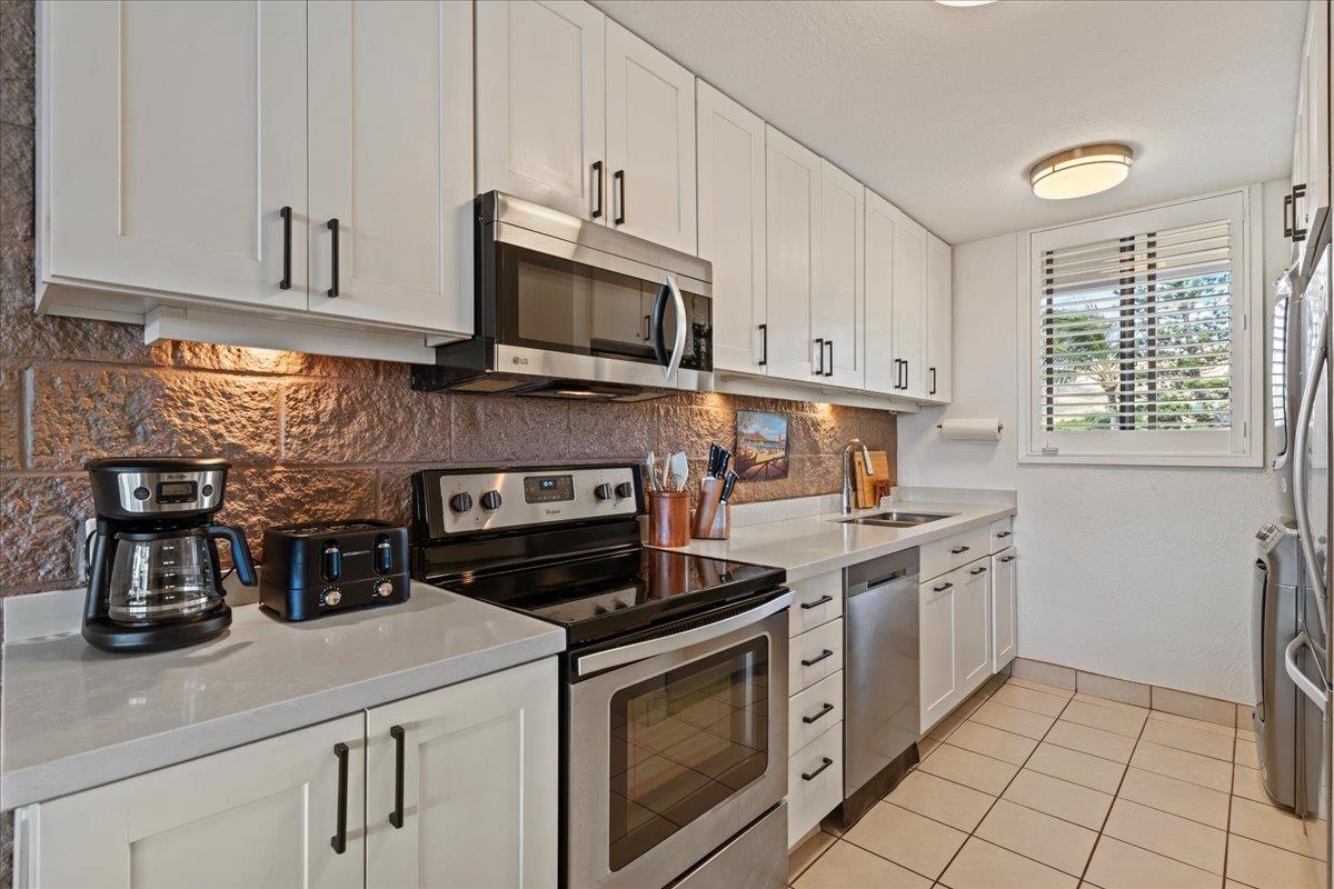 Kanai A Nalu condo # 407, Wailuku, Hawaii - photo 3 of 39