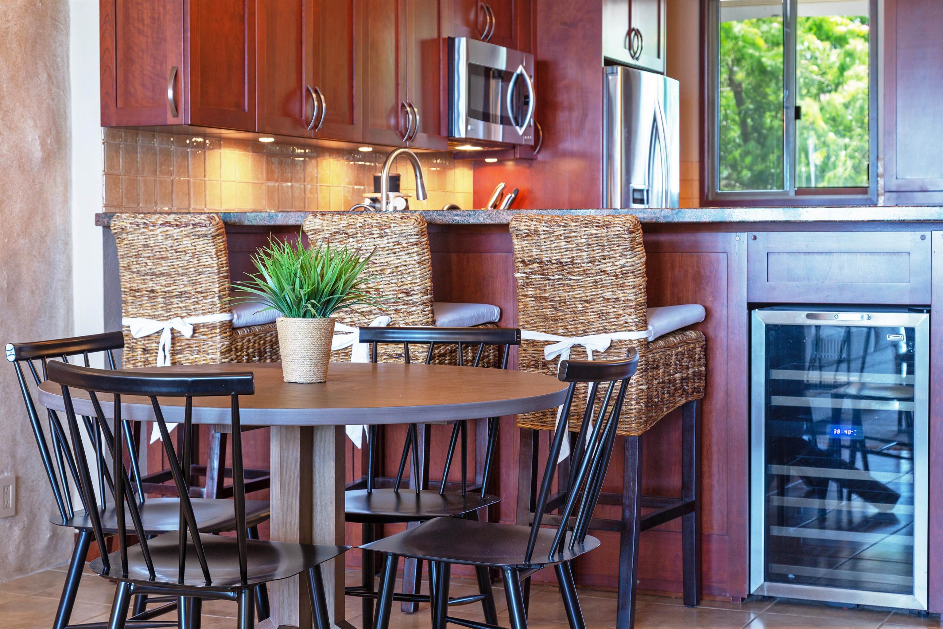 Kanai A Nalu condo # 412, Wailuku, Hawaii - photo 13 of 27