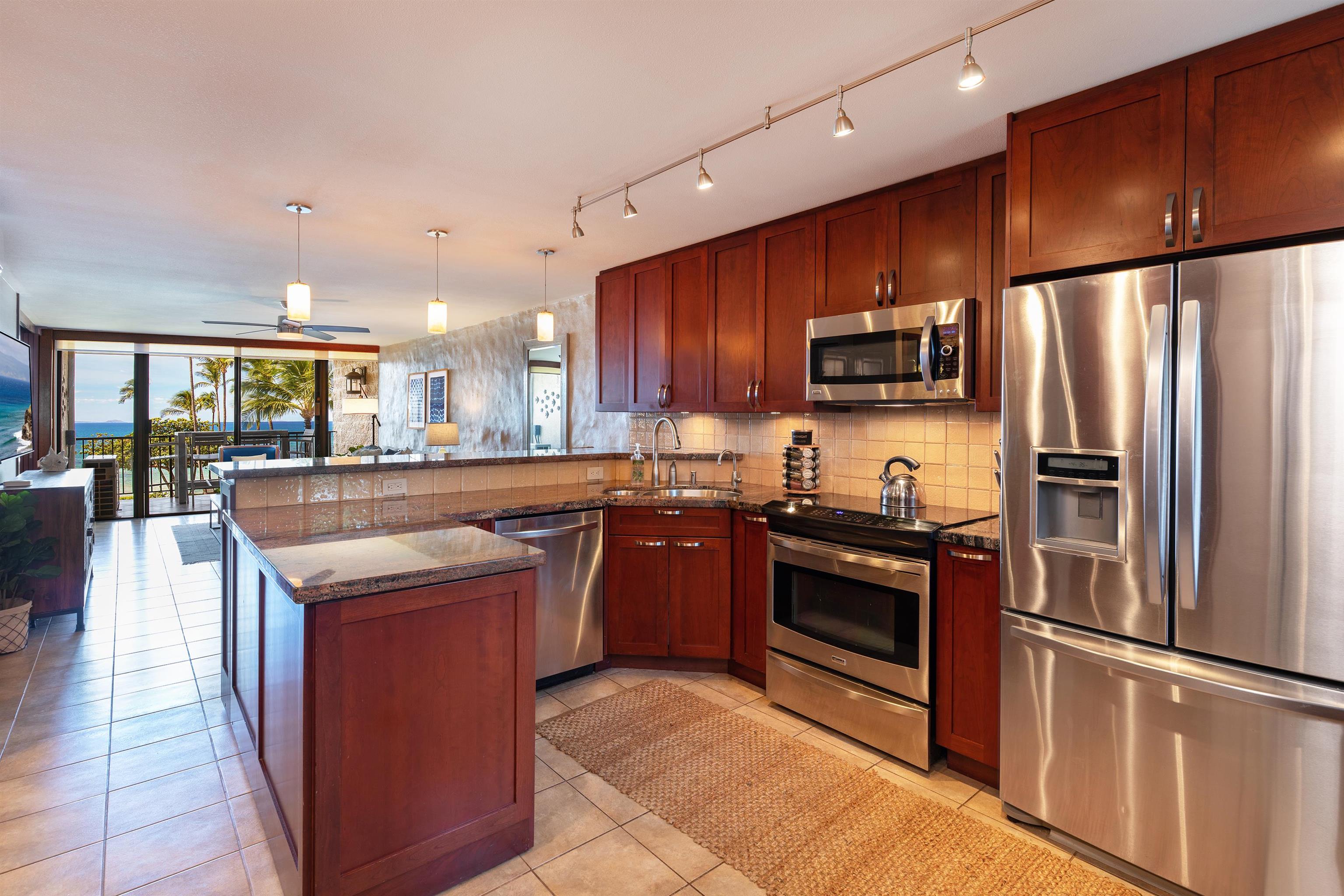 Kanai A Nalu condo # 412, Wailuku, Hawaii - photo 18 of 27