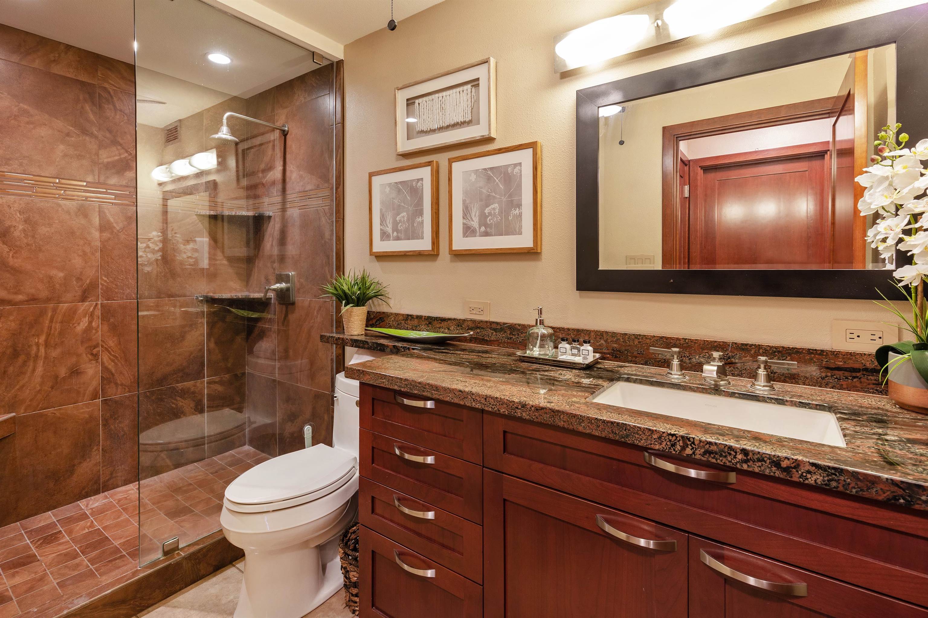 Kanai A Nalu condo # 412, Wailuku, Hawaii - photo 22 of 27