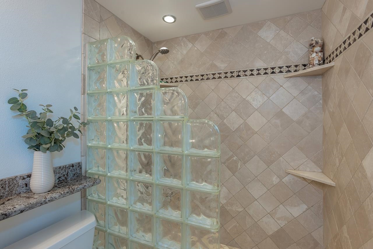 Kanai A Nalu condo # 414, Wailuku, Hawaii - photo 15 of 28