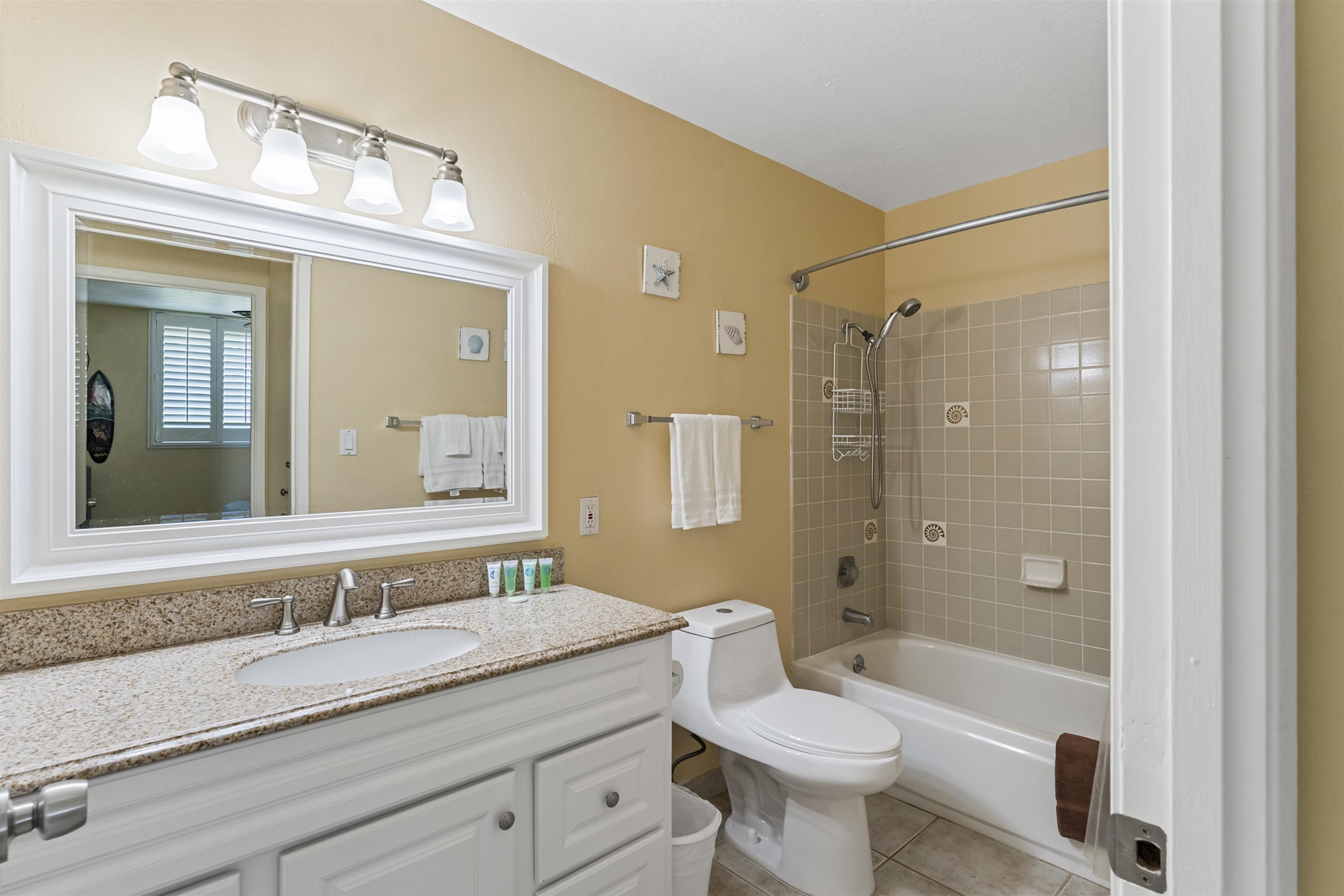 Kanai A Nalu condo # 415, Wailuku, Hawaii - photo 20 of 45