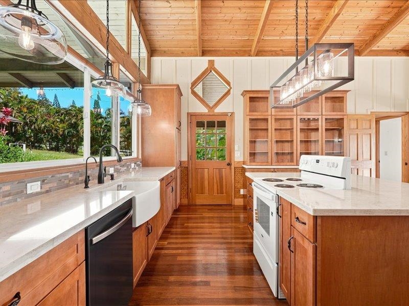 250  Heaaula Pl Peahi, Haiku home - photo 2 of 50
