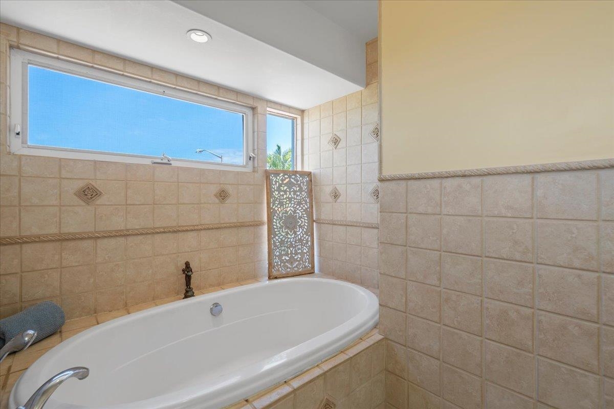250  Hoohale Pl Keonekai, Kihei home - photo 27 of 50