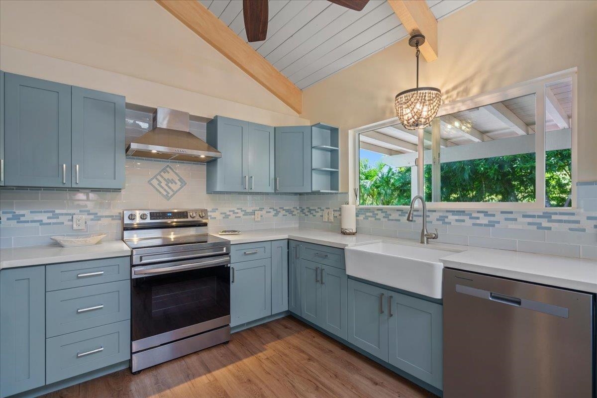 250  Hoohale Pl Keonekai, Kihei home - photo 4 of 50