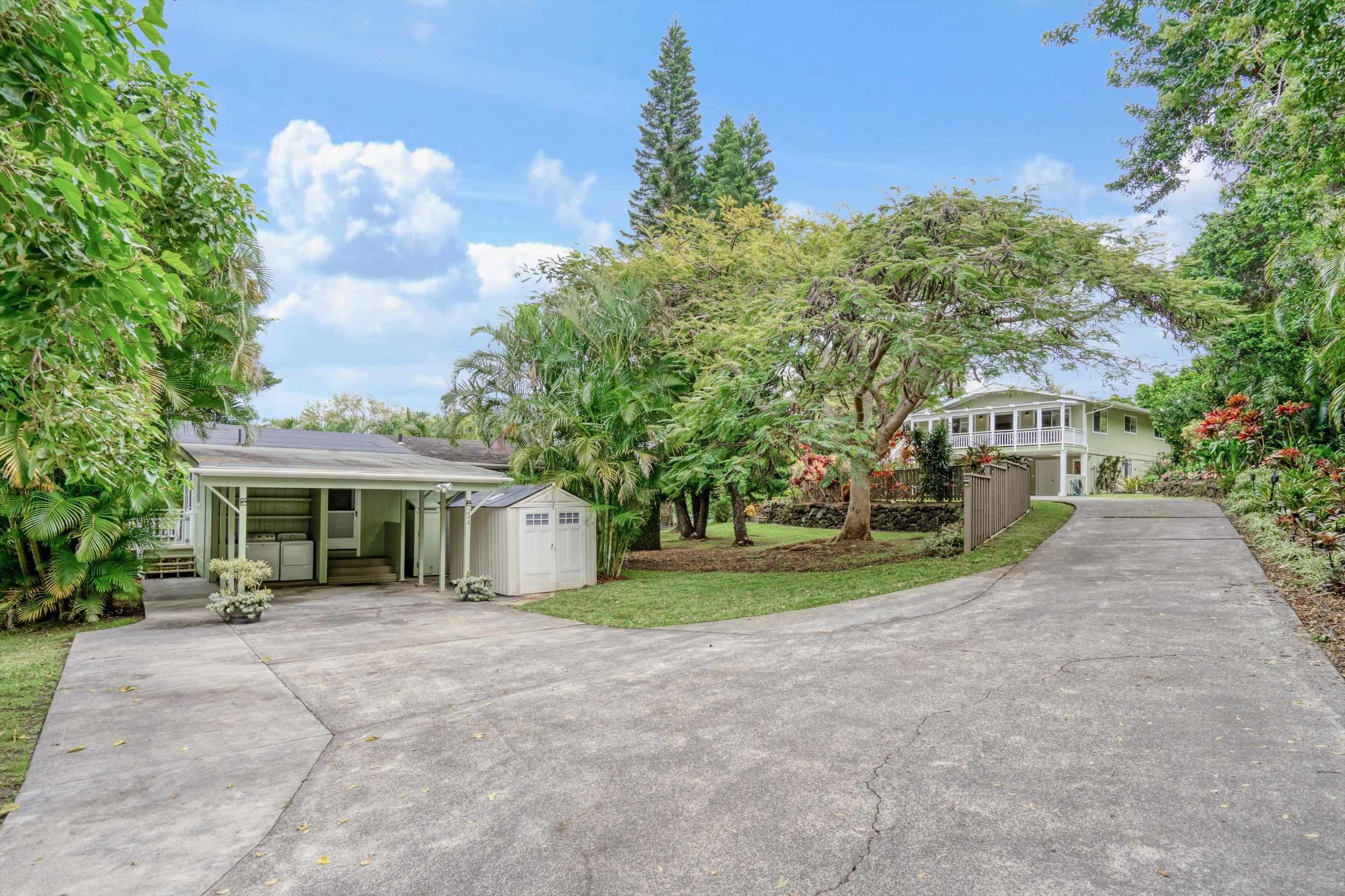 250  Ulana St , Makawao/Olinda/Haliimaile home - photo 2 of 49