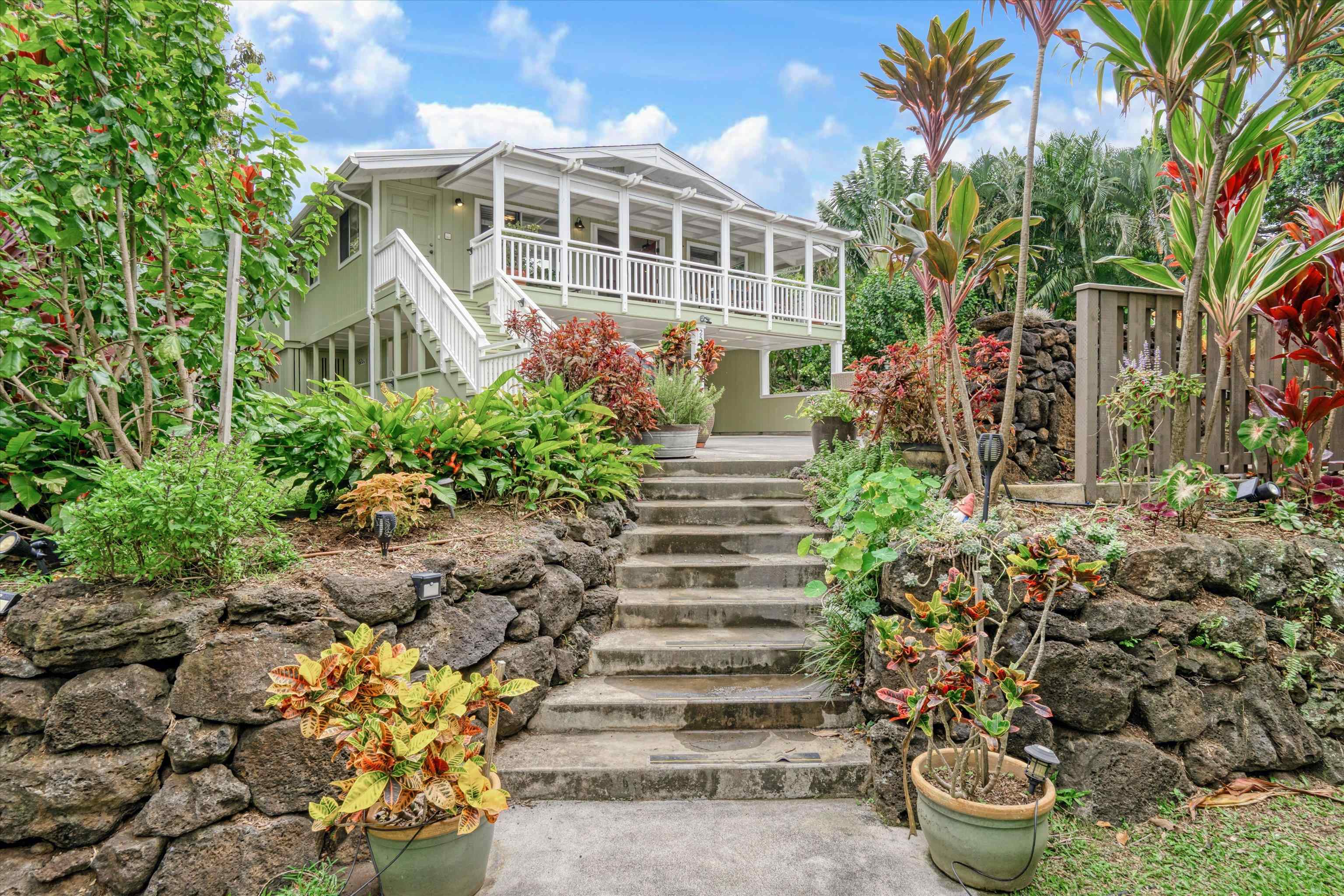 250  Ulana St , Makawao/Olinda/Haliimaile home - photo 9 of 49