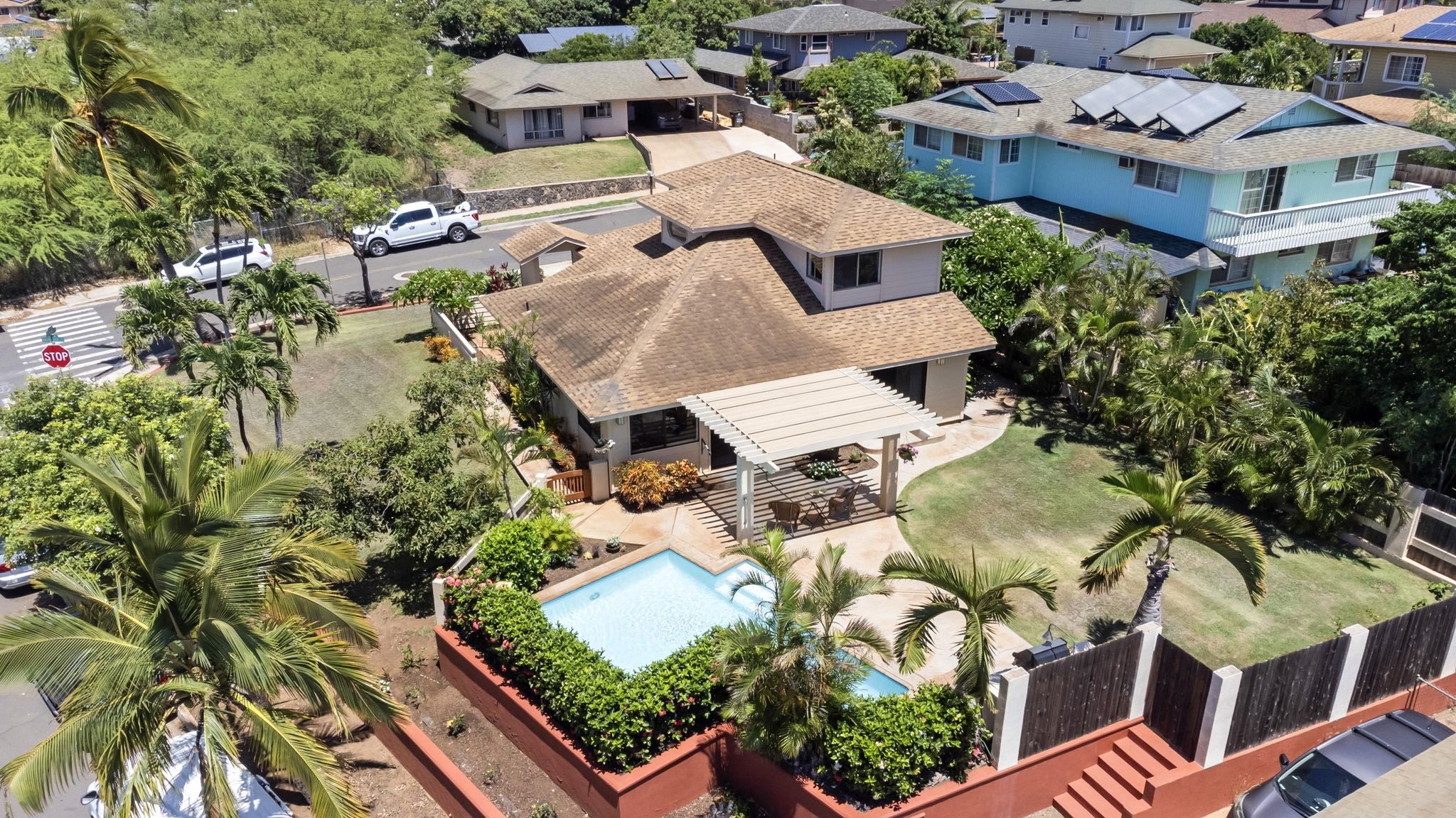 250  Wainohia St North Kihei, Kihei home - photo 3 of 41