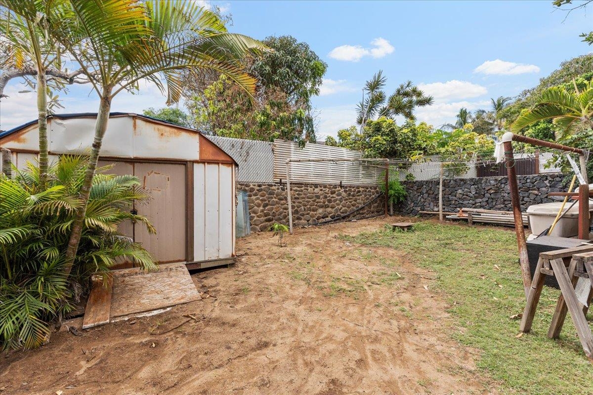 252  Halenani Dr Old Sandhills, Wailuku home - photo 20 of 32