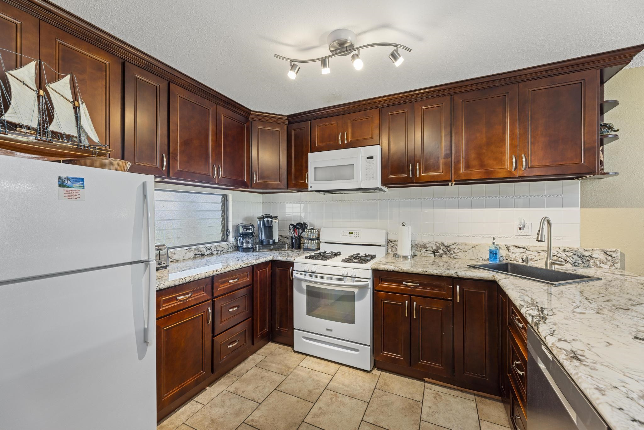 Kihei Akahi condo # B-103, Kihei, Hawaii - photo 15 of 46