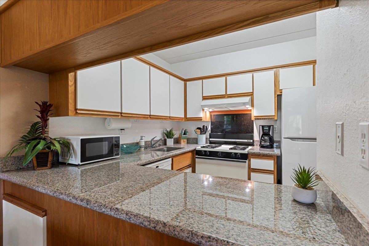 Kihei Akahi condo # C317, Kihei, Hawaii - photo 11 of 32