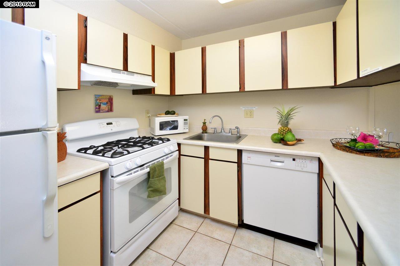 Kihei Akahi condo # C-318, Kihei, Hawaii - photo 6 of 30