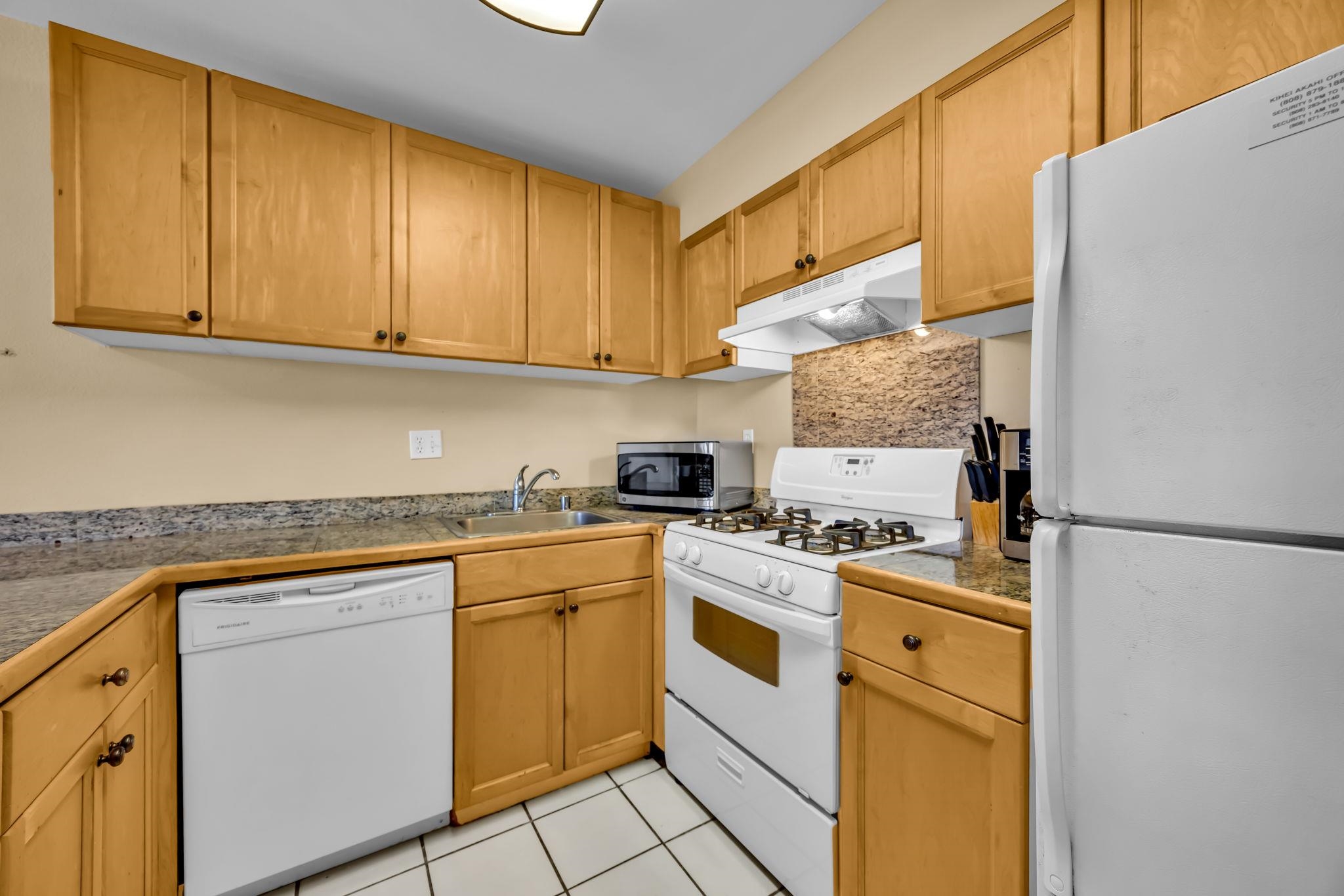 Kihei Akahi condo # D507, Kihei, Hawaii - photo 11 of 38