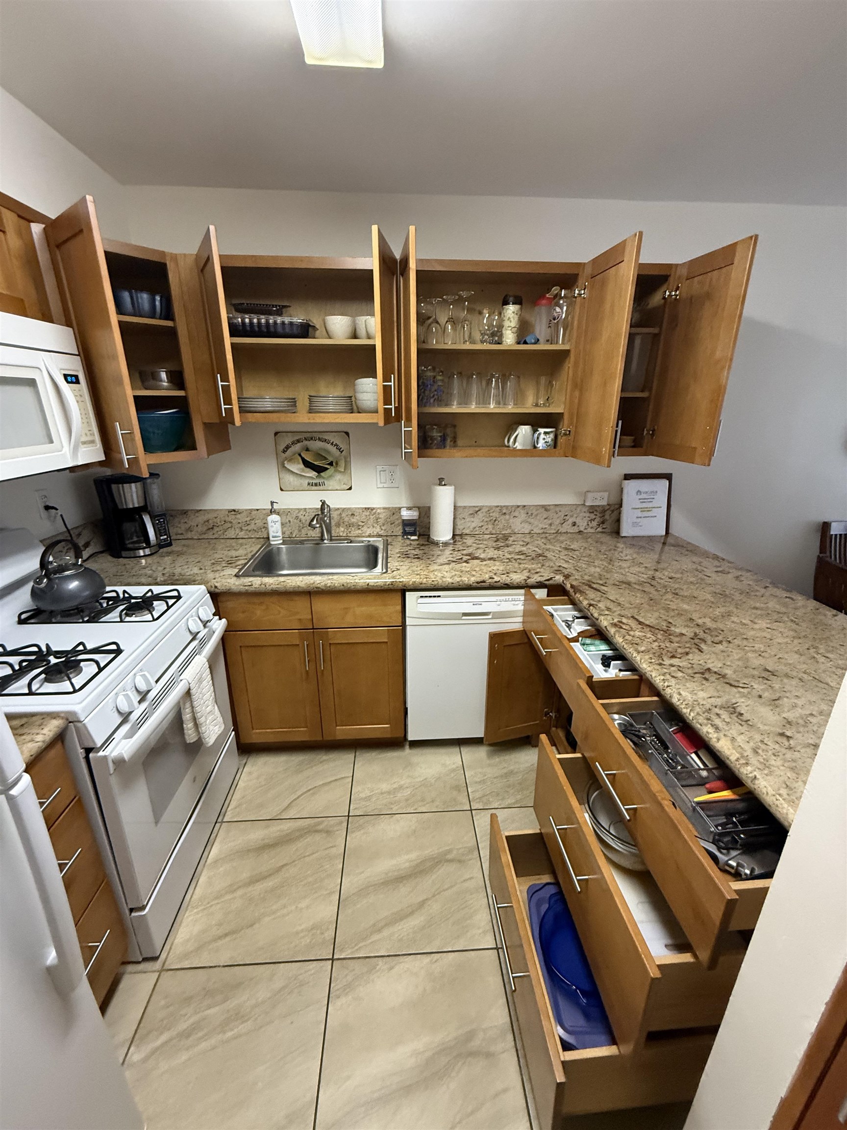 Kihei Akahi condo # D-G8, Kihei, Hawaii - photo 28 of 31