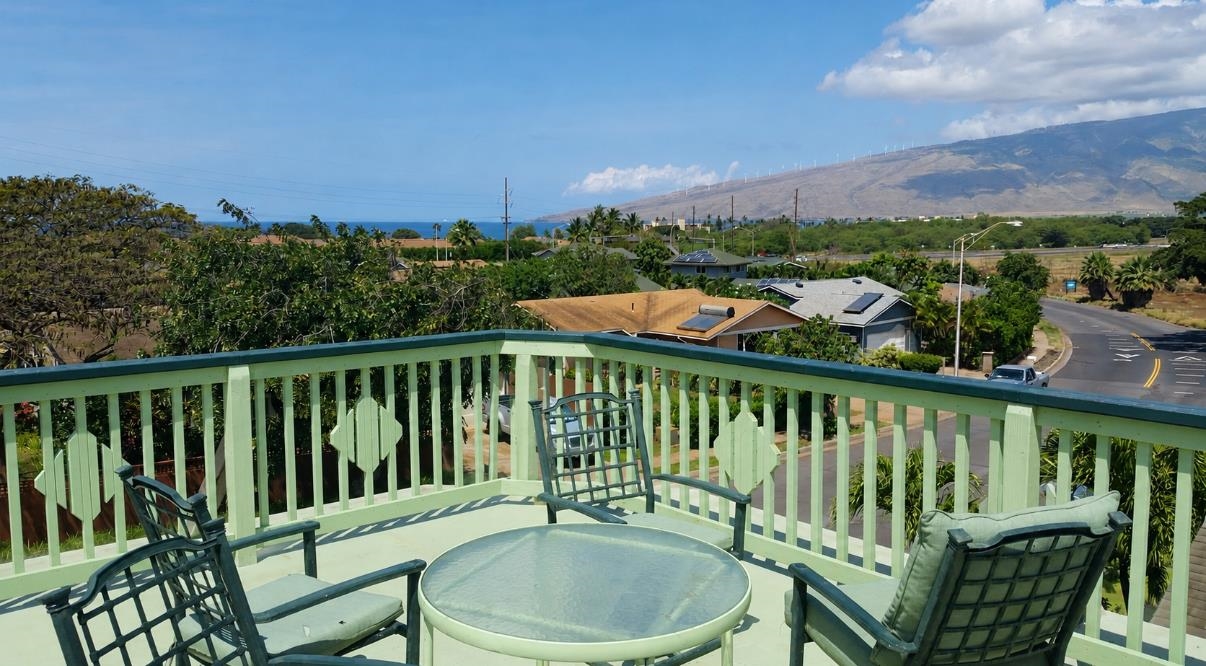 255  Kaiolohia St , Kihei home - photo 3 of 21