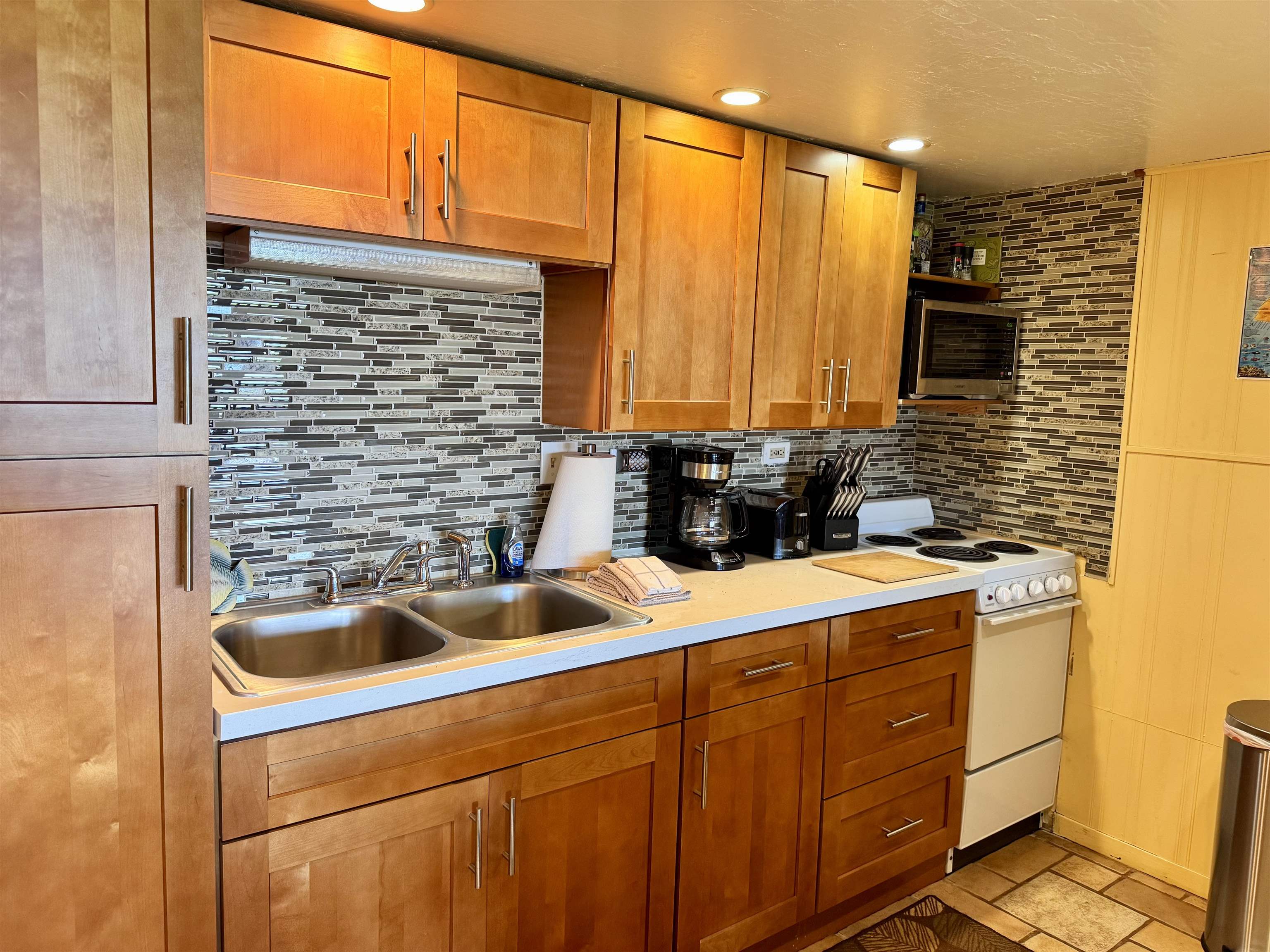 West Molokai Resort condo # 20B09-2143, Maunaloa, Hawaii - photo 2 of 25