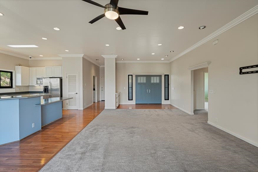 255  Liholiho St Sandhills, Wailuku home - photo 6 of 27