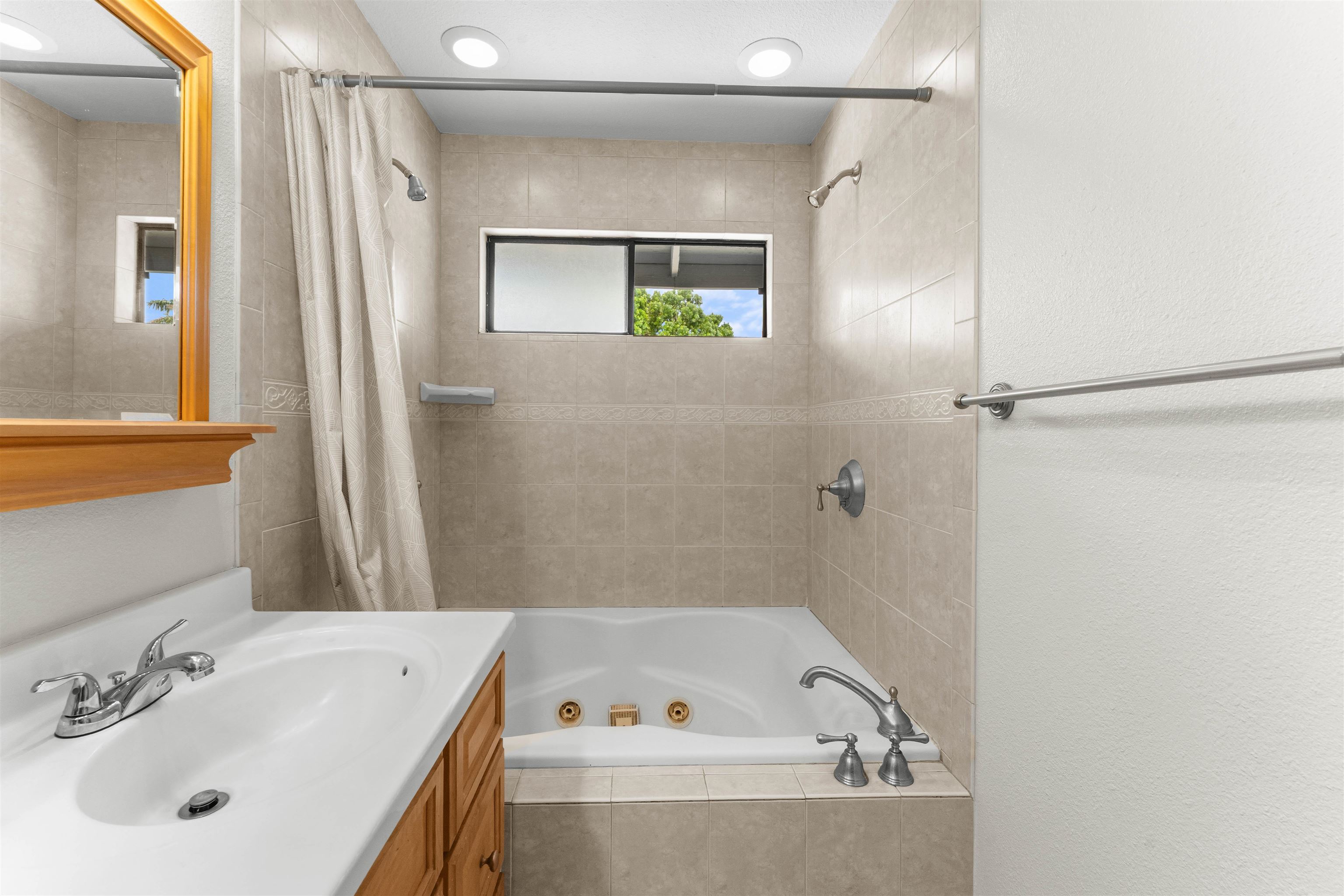 2556  Omiko Pl Keonekai, Kihei home - photo 15 of 27