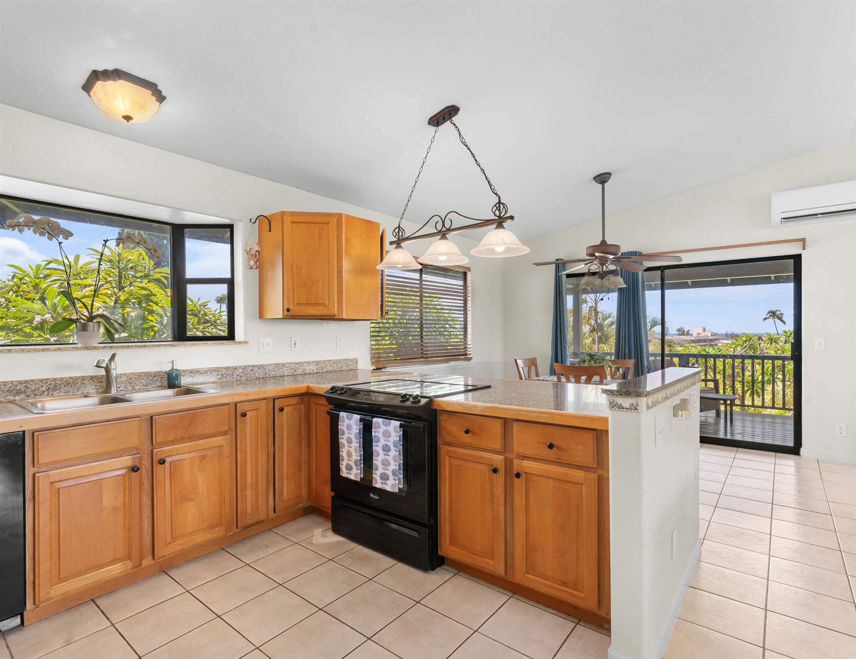 2556  Omiko Pl Keonekai, Kihei home - photo 4 of 27