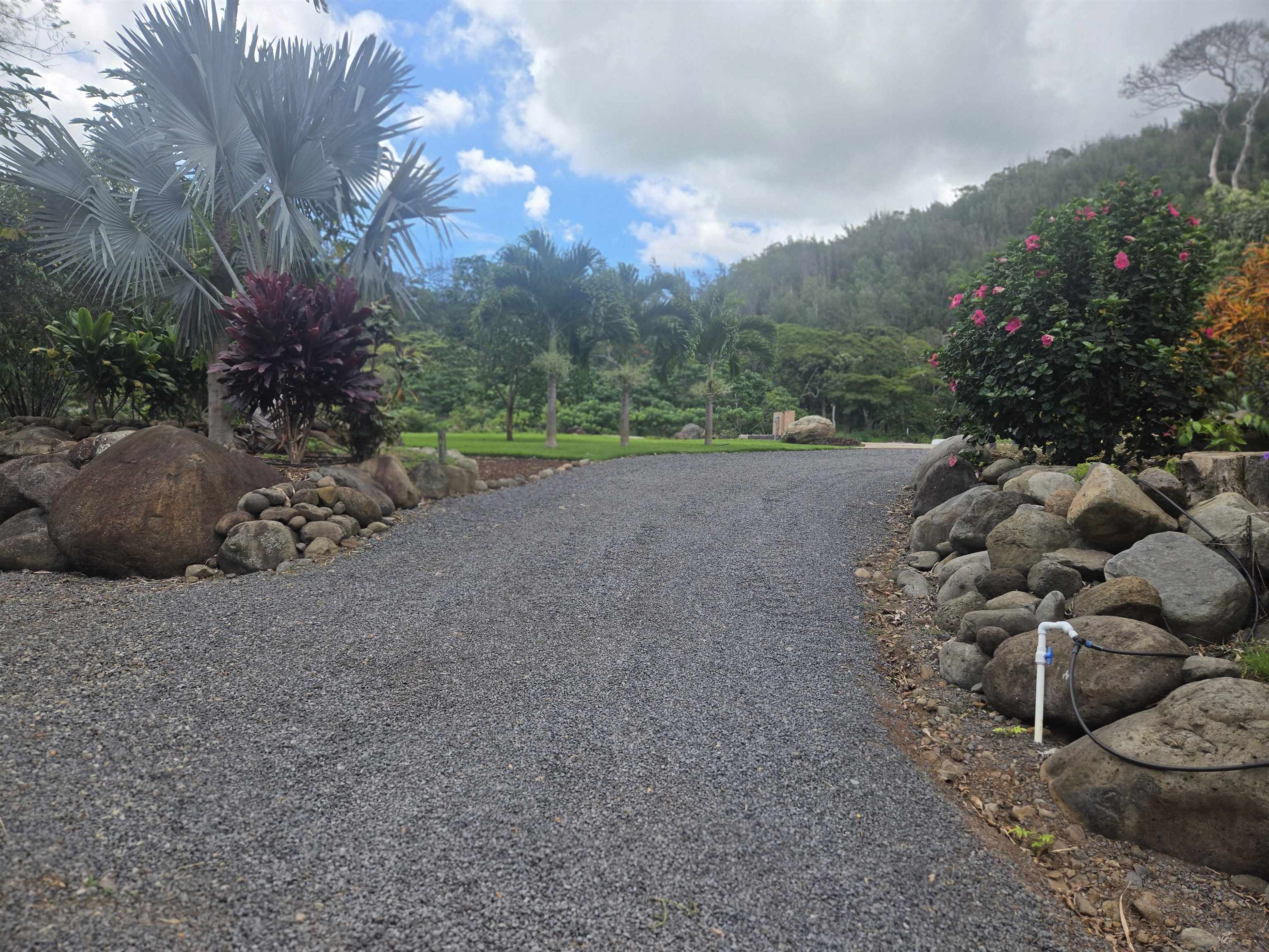 2559  Mokuhau Rd , Wailuku home - photo 11 of 16