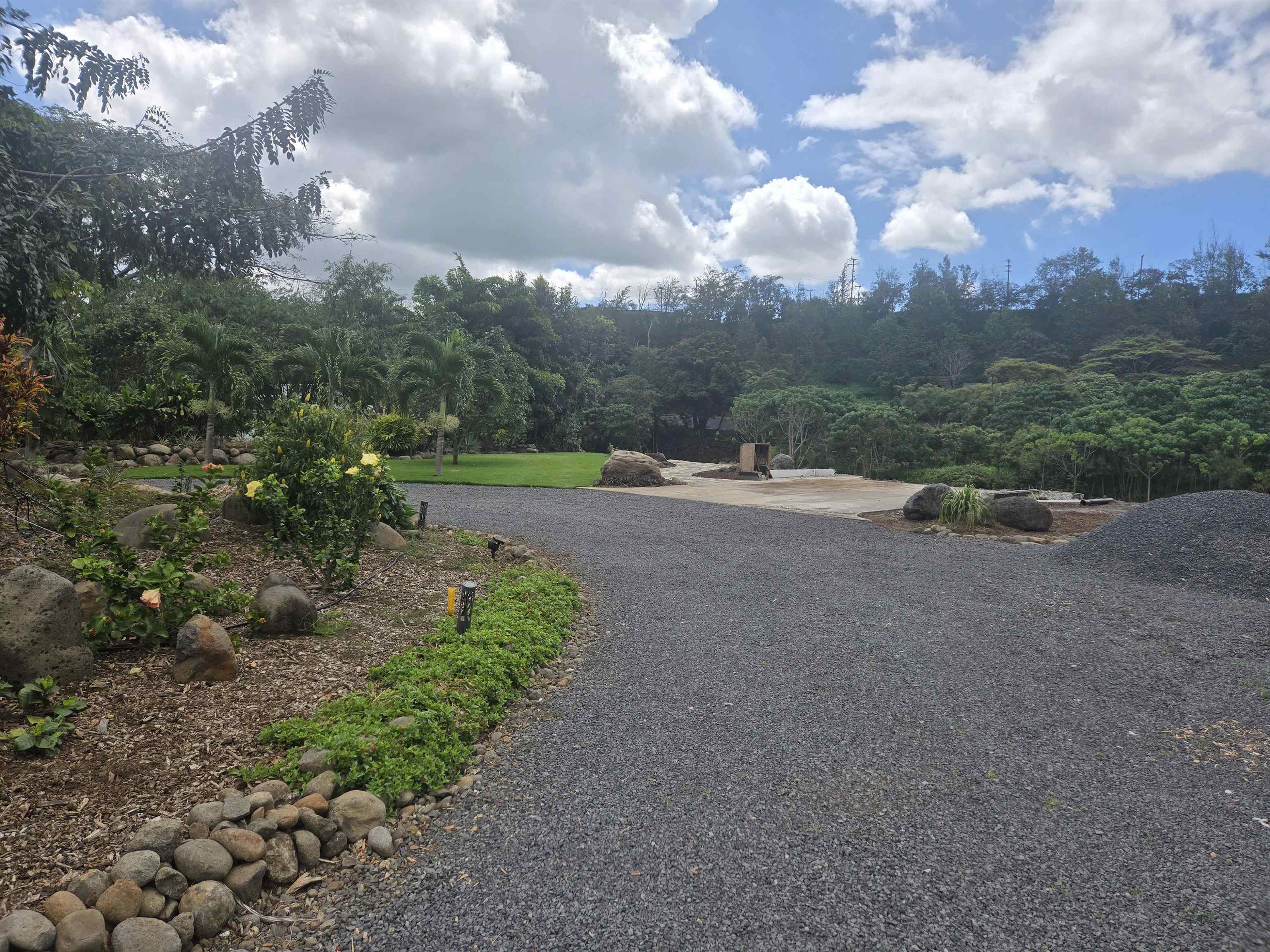 2559  Mokuhau Rd , Wailuku home - photo 15 of 16