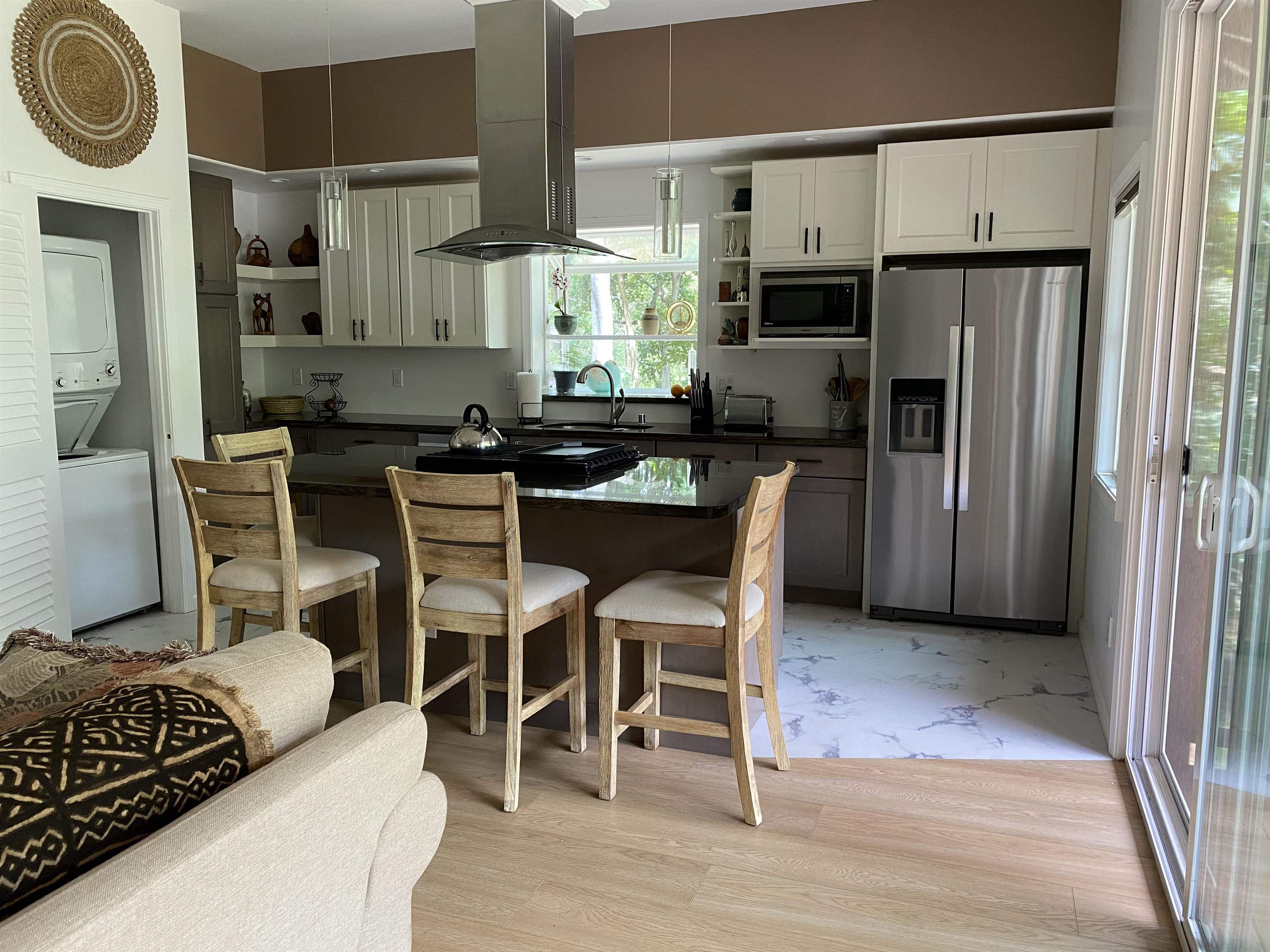 2559  Mokuhau Rd , Wailuku home - photo 4 of 16