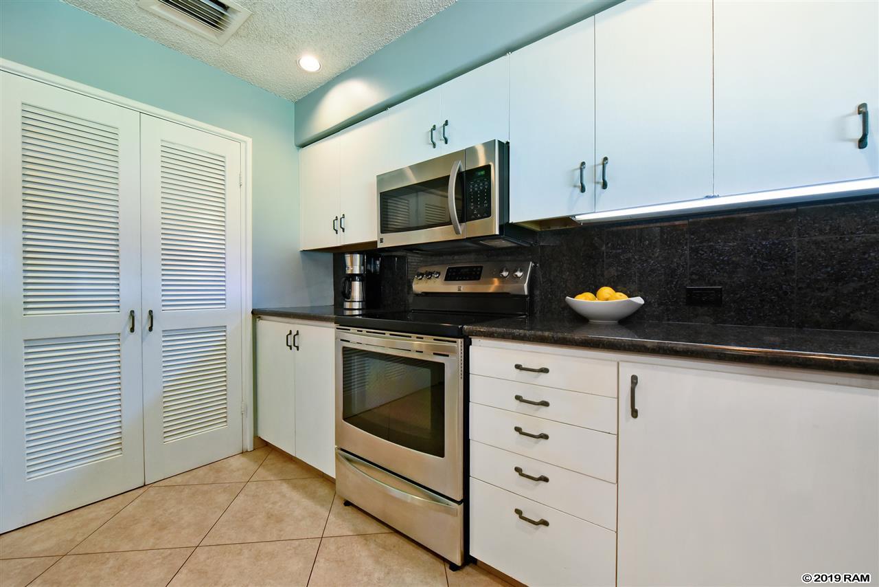 Kaanapali Royal condo # E101, Lahaina, Hawaii - photo 15 of 30