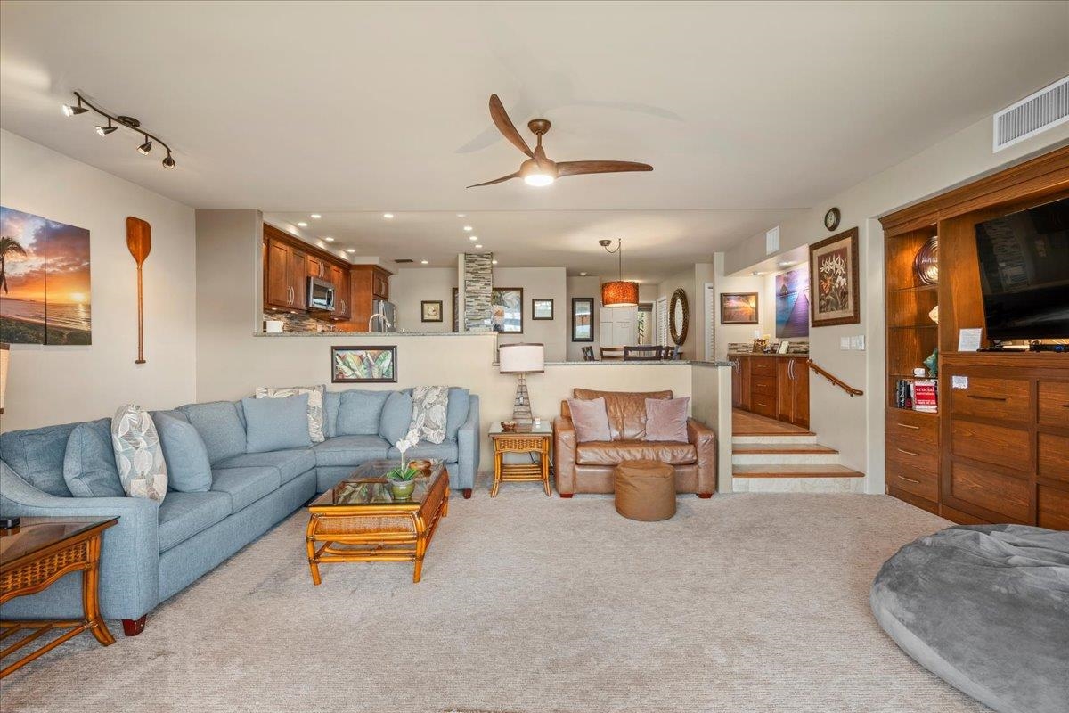 Kaanapali Royal condo # F202, Lahaina, Hawaii - photo 3 of 35