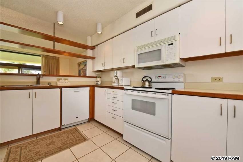 Kaanapali Royal condo # L303, Lahaina, Hawaii - photo 11 of 30