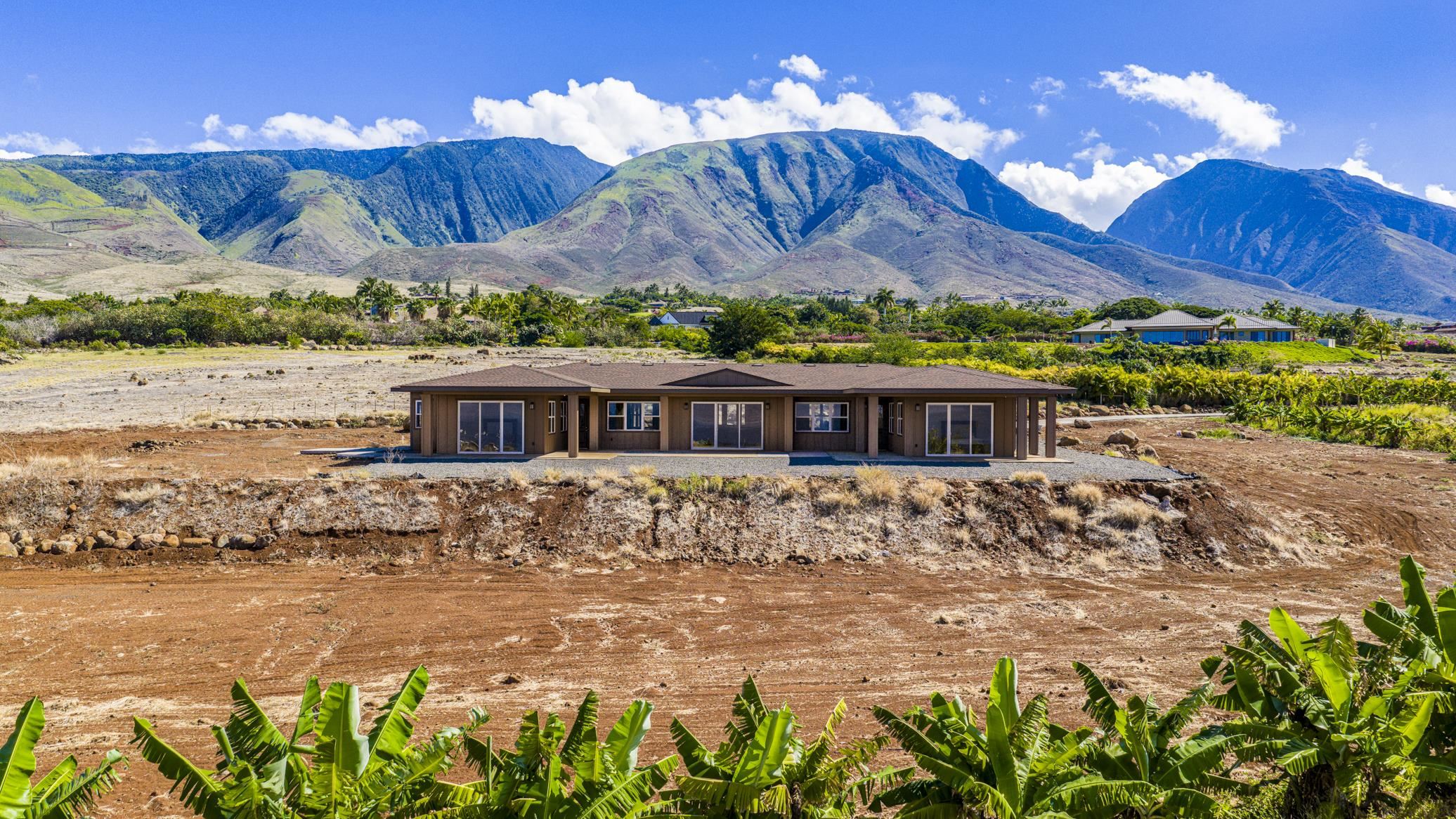 257  Hokiokio Pl Puunoa, Lahaina home - photo 2 of 48