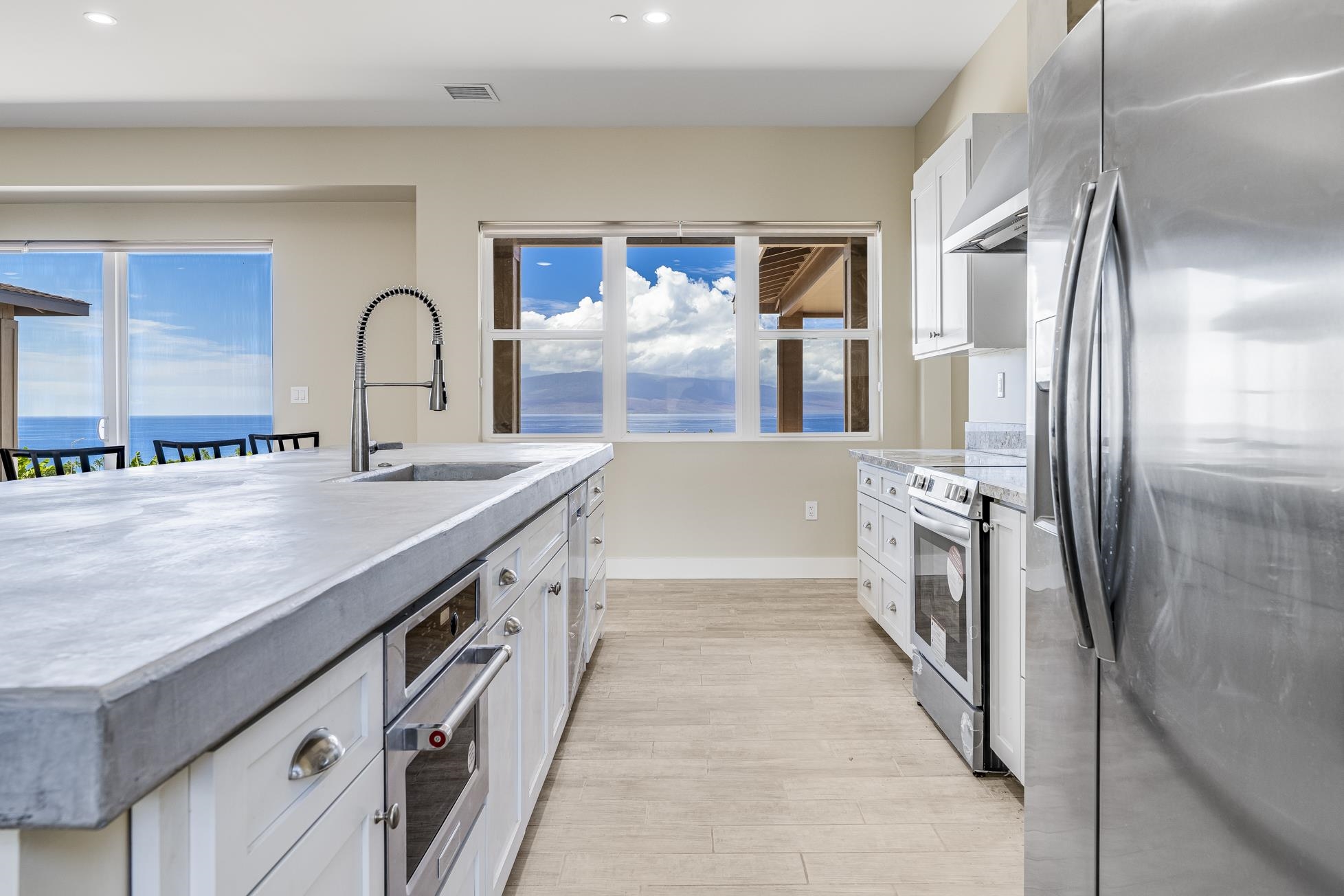 257  Hokiokio Pl Puunoa, Lahaina home - photo 12 of 48