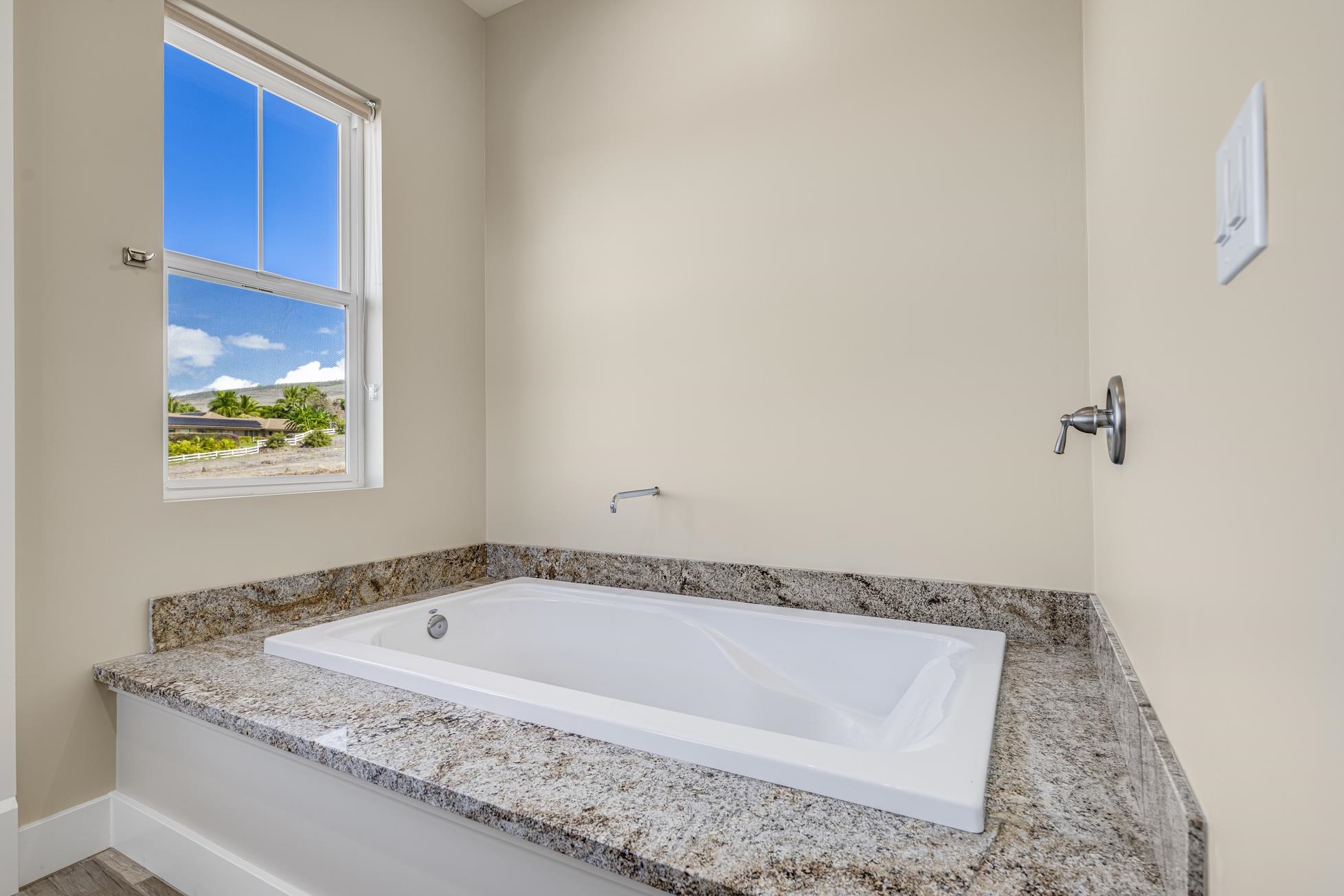 257  Hokiokio Pl Puunoa, Lahaina home - photo 16 of 48