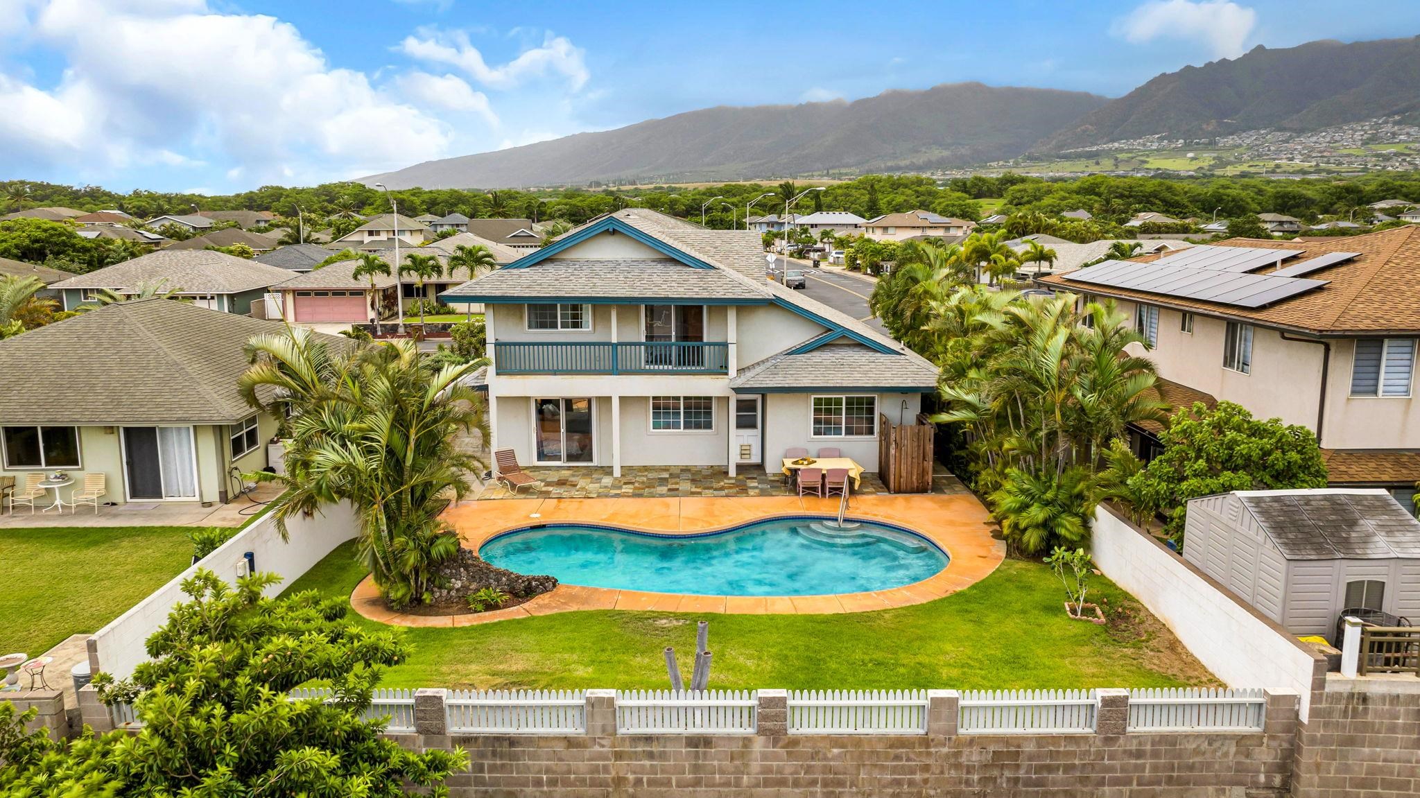 257  Kuualoha St , Kahului home - photo 2 of 47