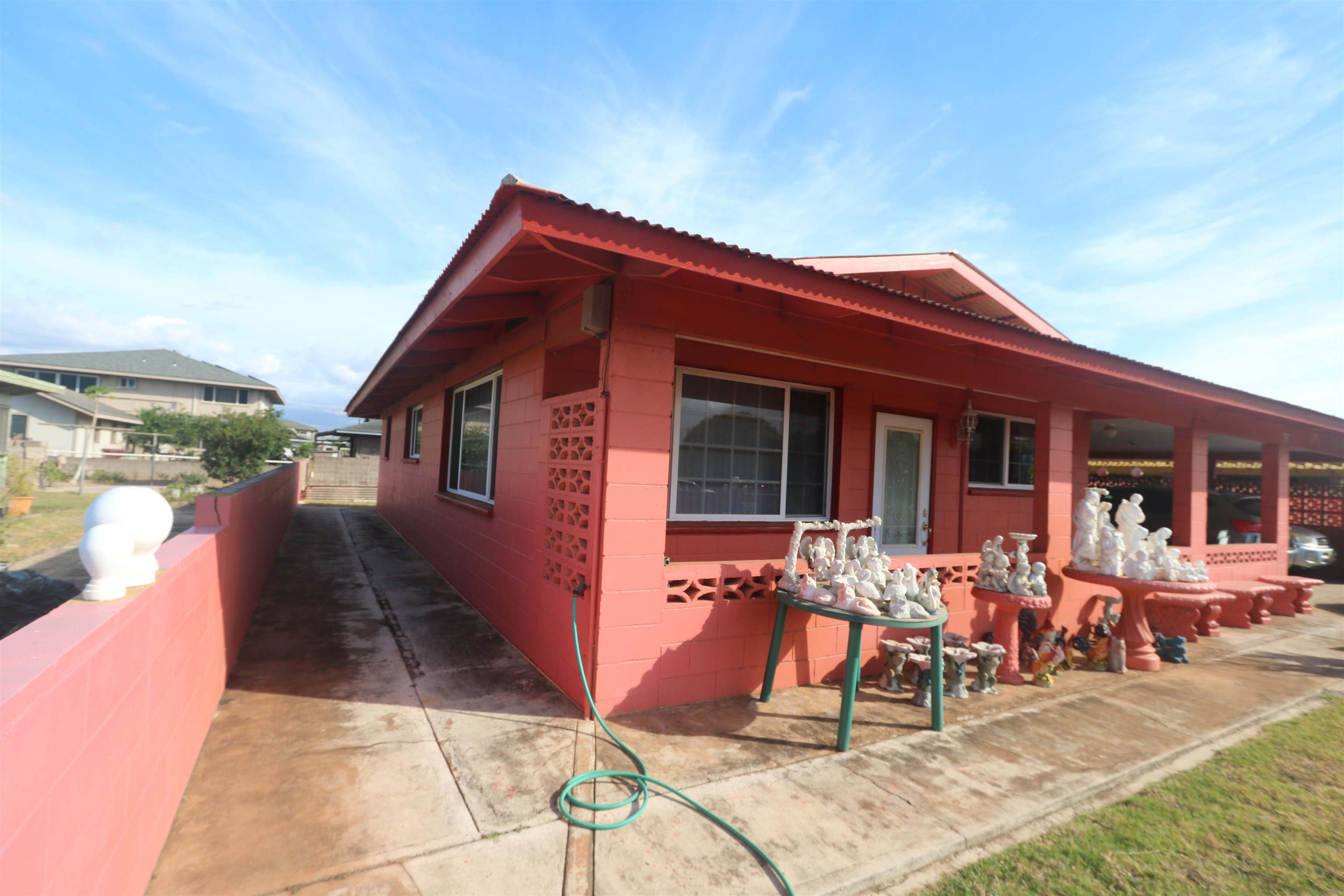 257  Papa Ave , Kahului home - photo 2 of 20