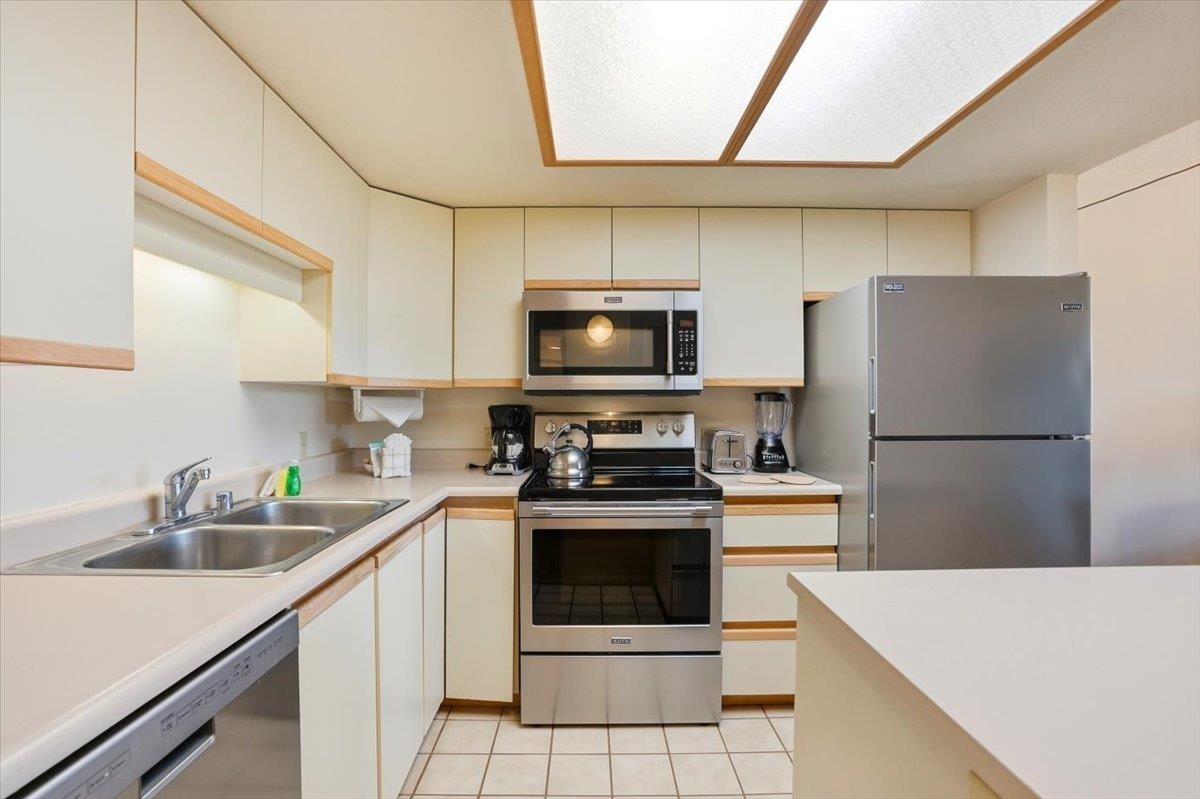 Maui Banyan condo # H101, Kihei, Hawaii - photo 10 of 24